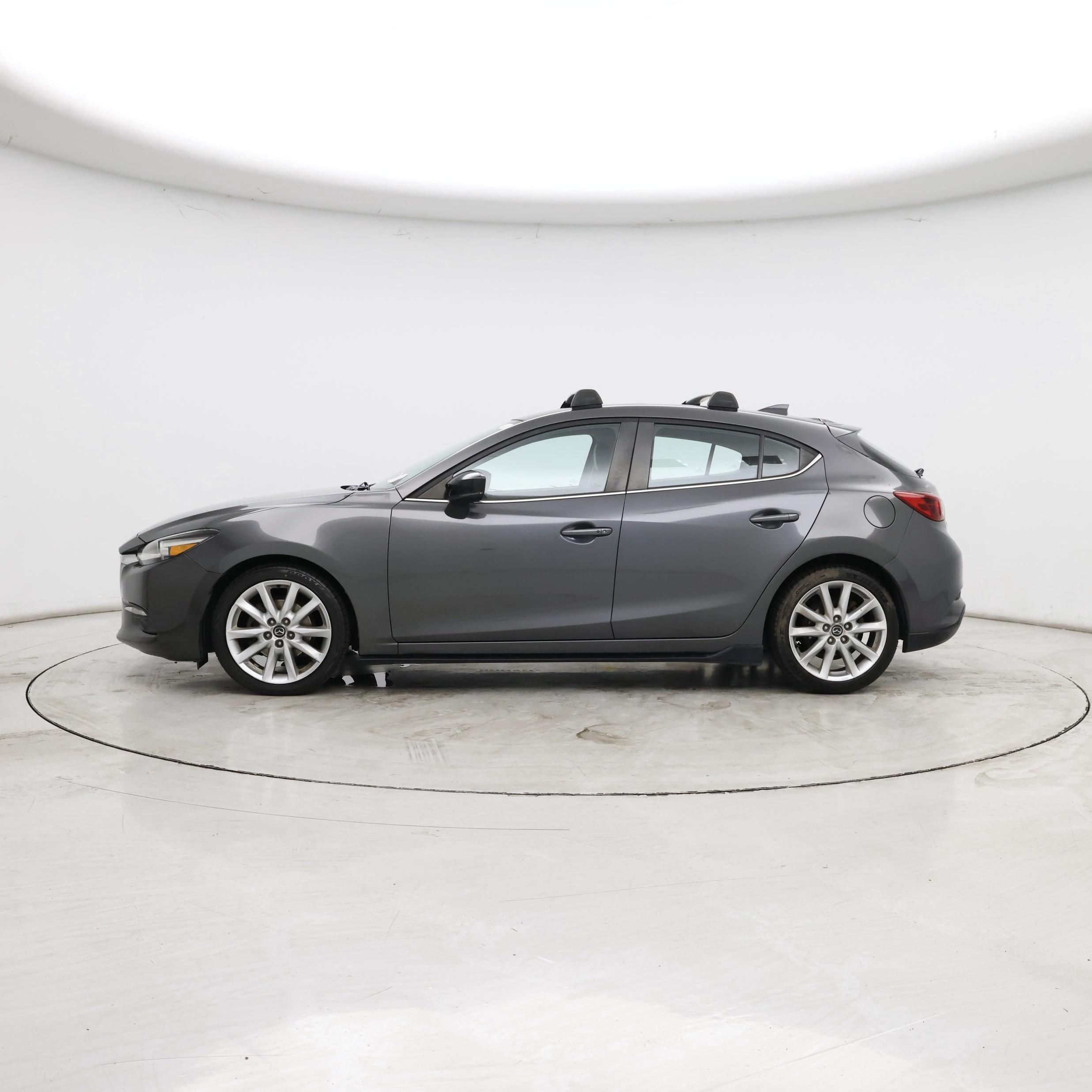 Thumbnail: 2017 Mazda Mazda3 - 3