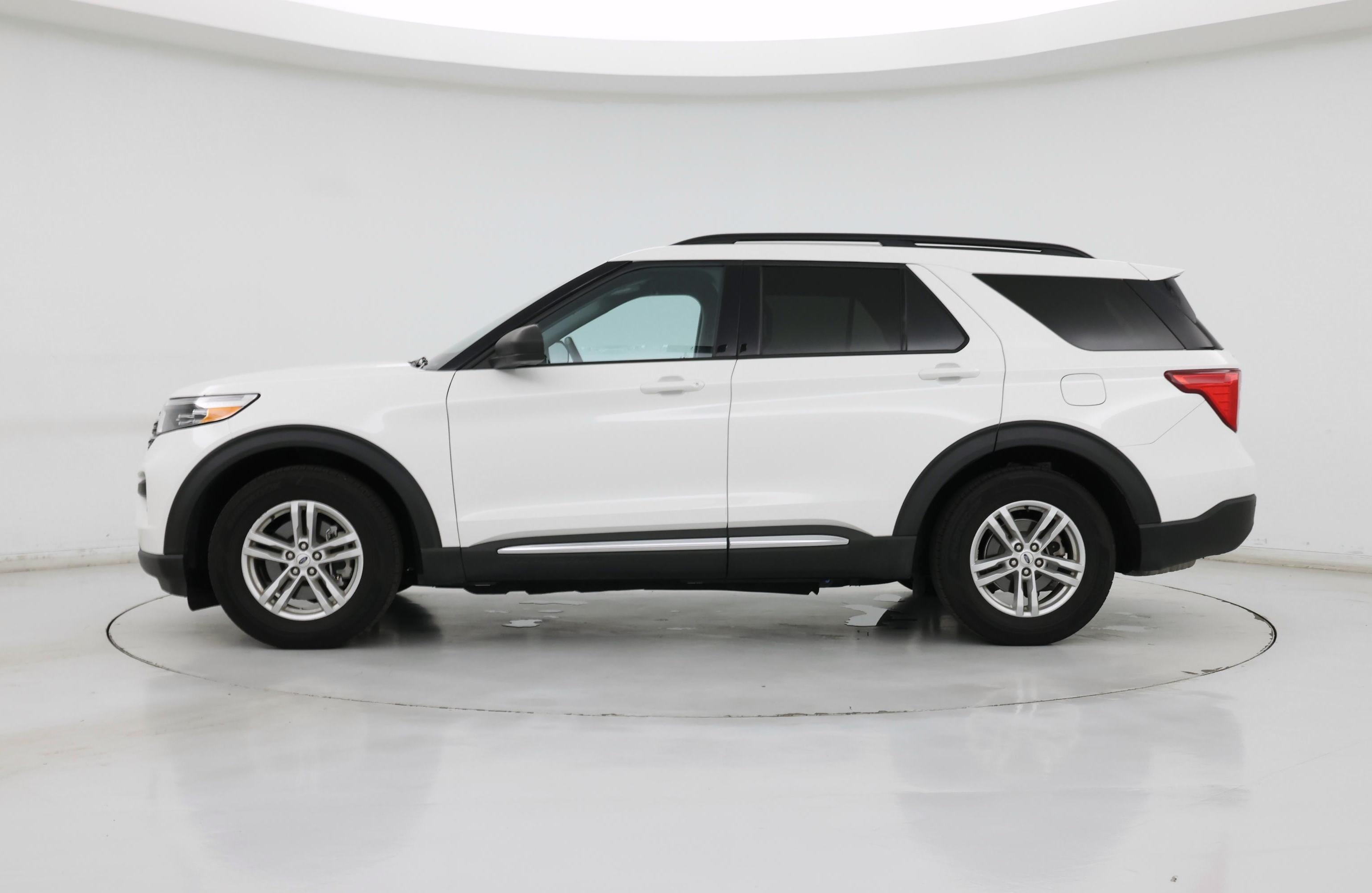 Thumbnail: 2023 Ford Explorer - 3