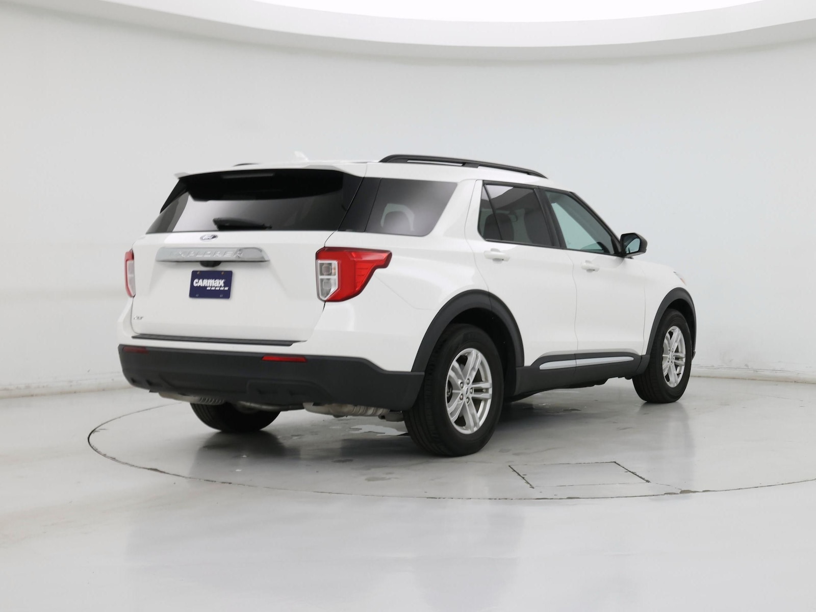 2023 Ford Explorer XLT - Photo 9