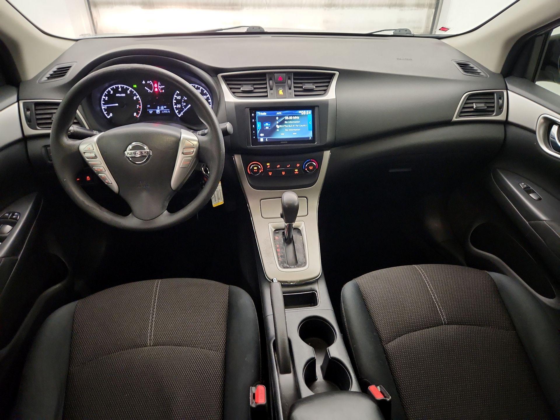 Thumbnail: 2015 Nissan Sentra - 9