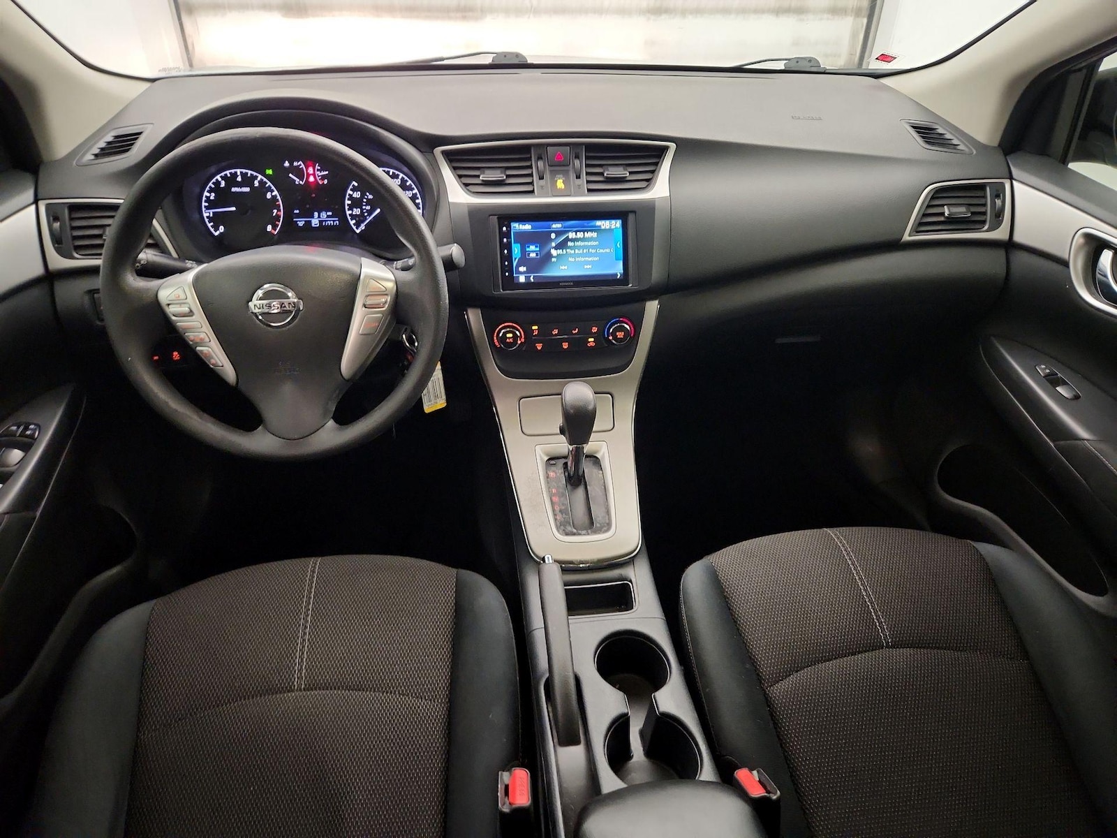 2015 Nissan Sentra S - Photo 10