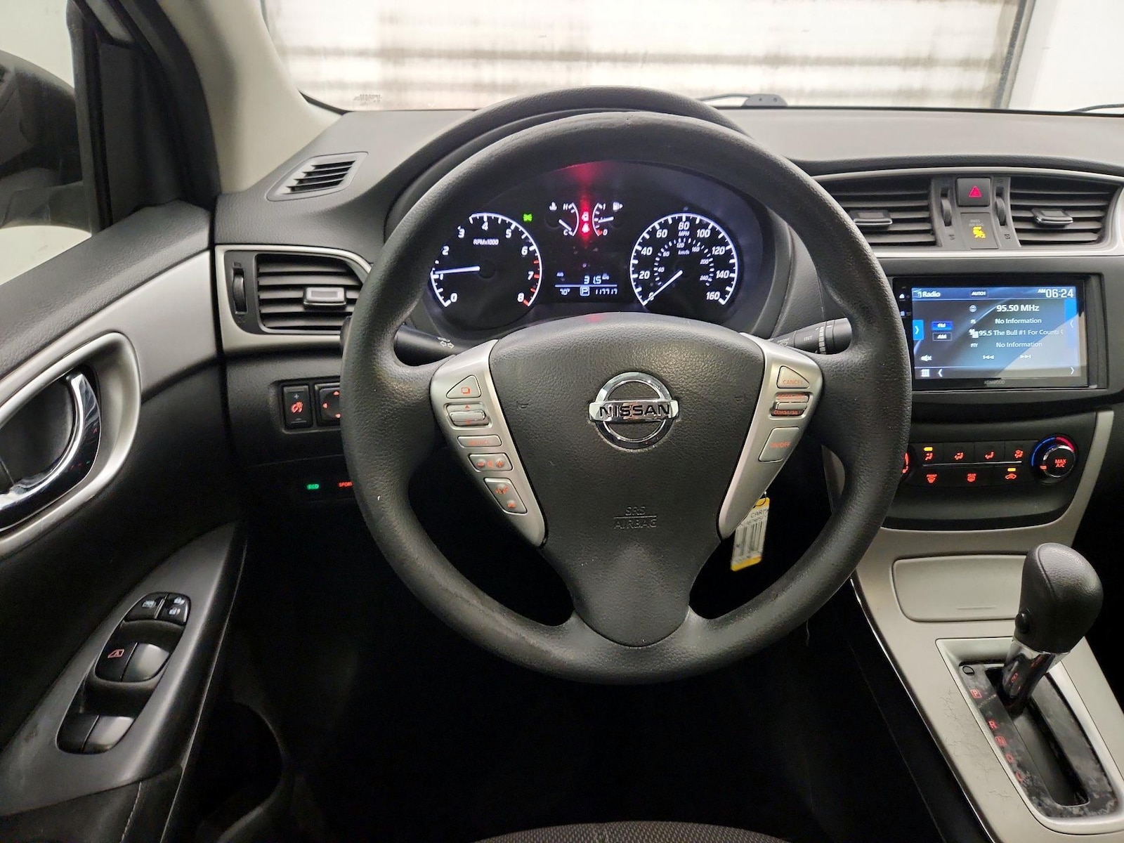 2015 Nissan Sentra S - Photo 11