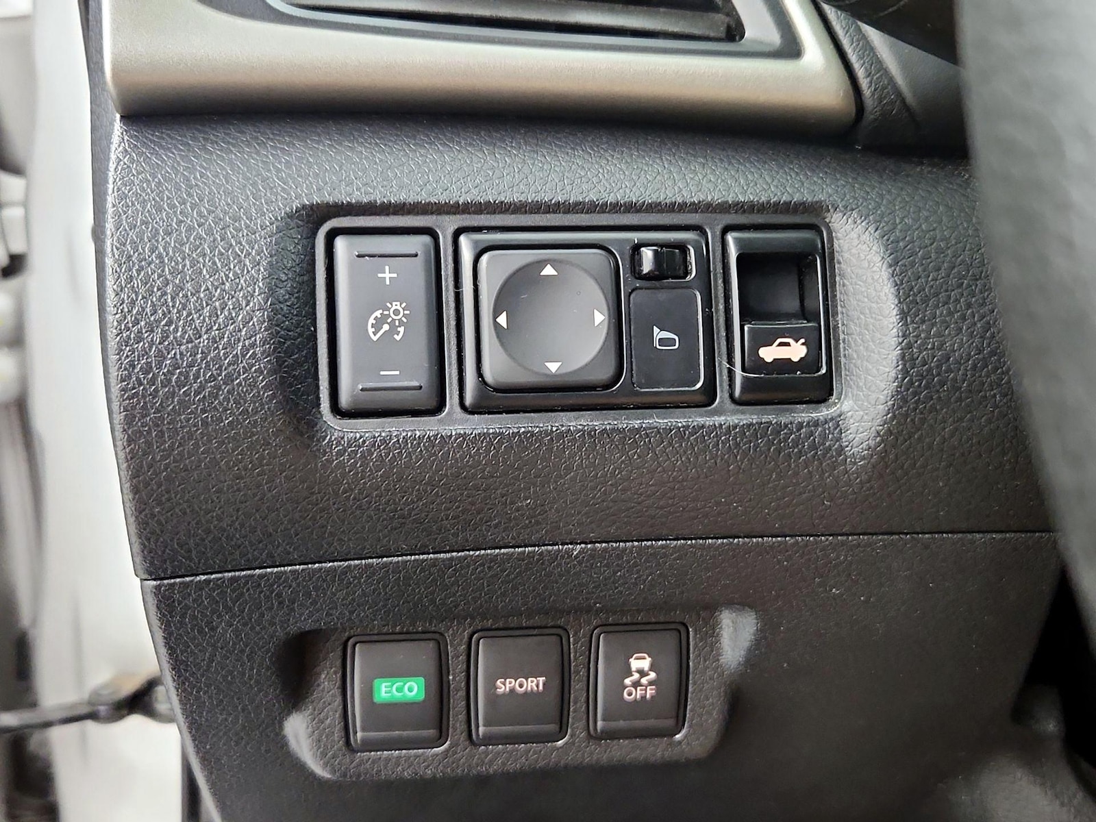 2015 Nissan Sentra S - Photo 14