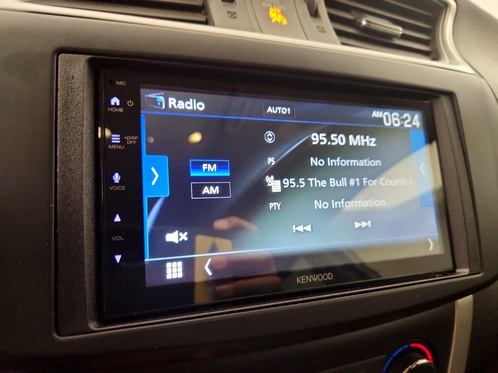 2015 Nissan Sentra S - Photo 15