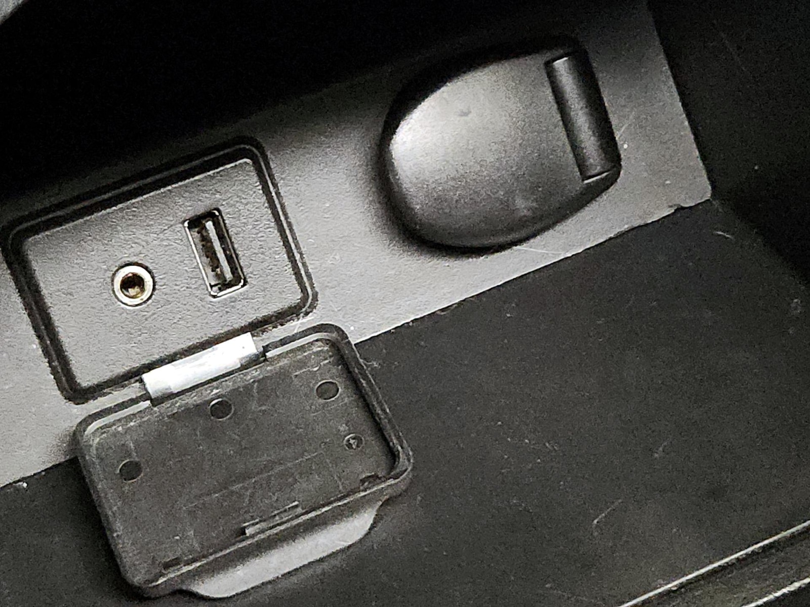2015 Nissan Sentra S - Photo 18