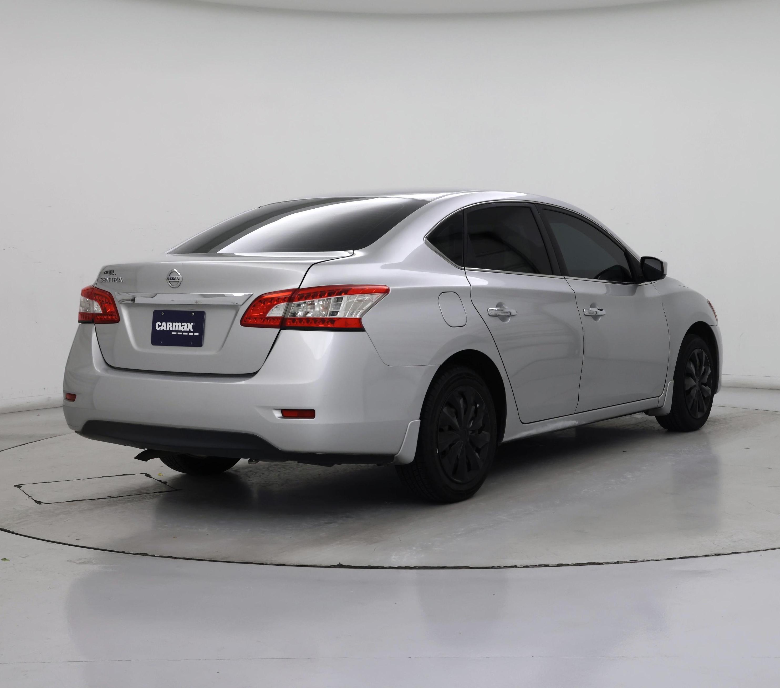 Thumbnail: 2015 Nissan Sentra - 8