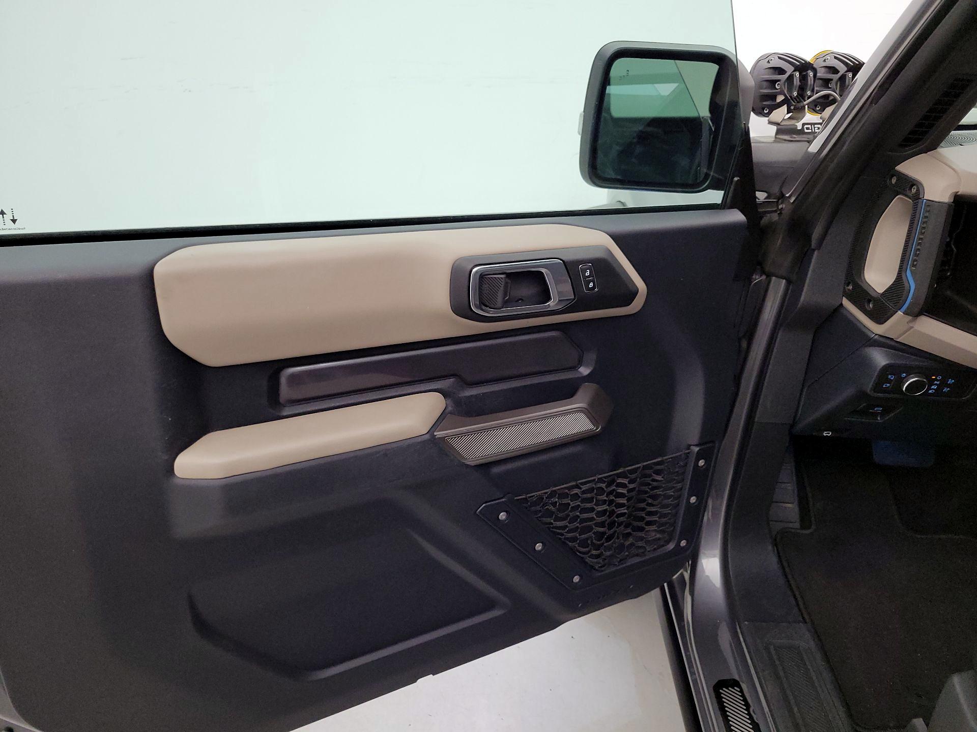 Thumbnail: 2022 Ford Bronco - 12