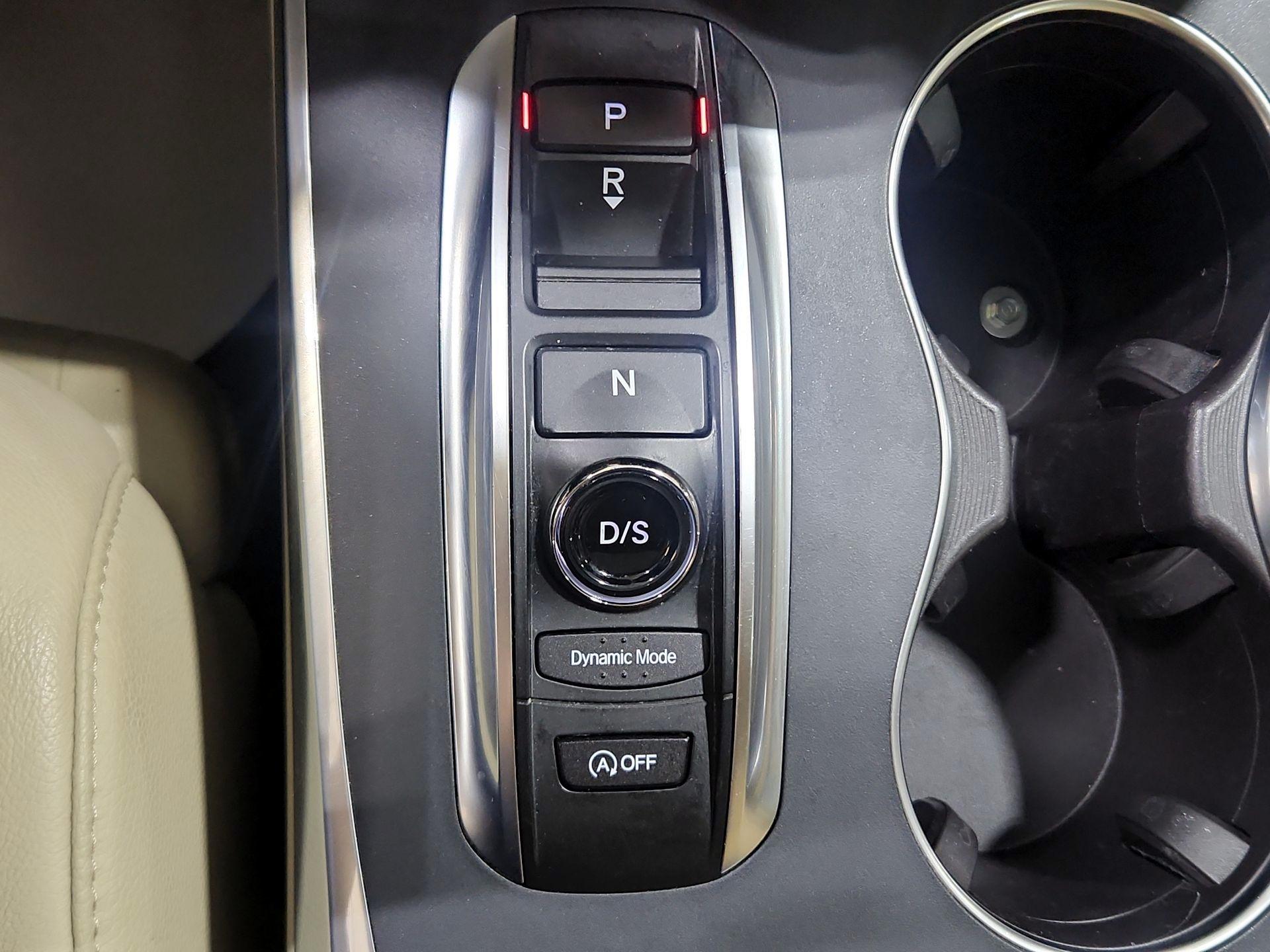 Thumbnail: 2019 Acura MDX - 17