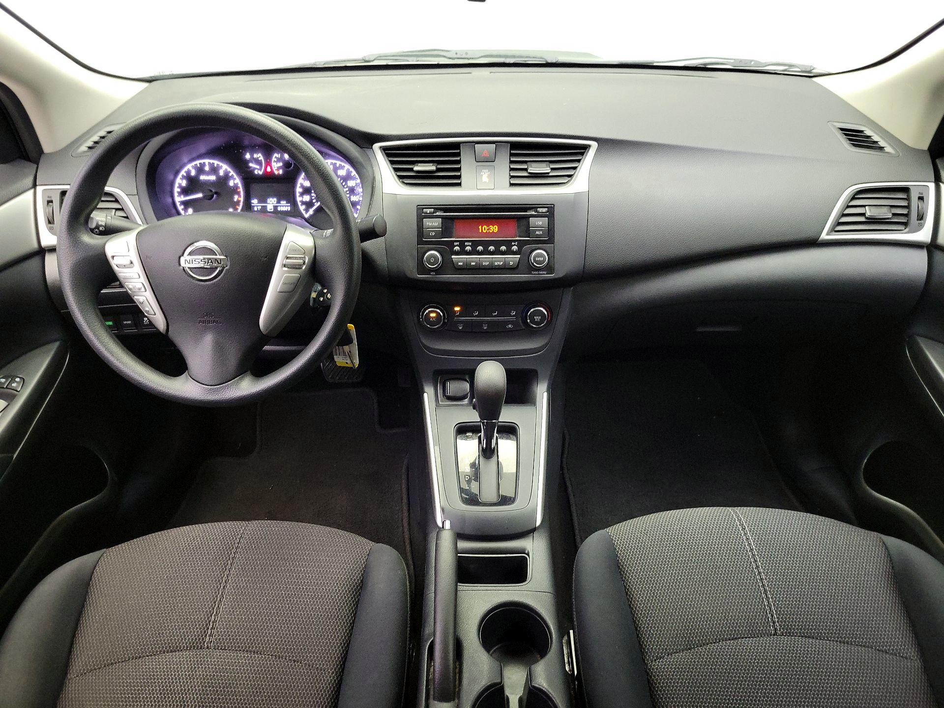 Thumbnail: 2016 Nissan Sentra - 9