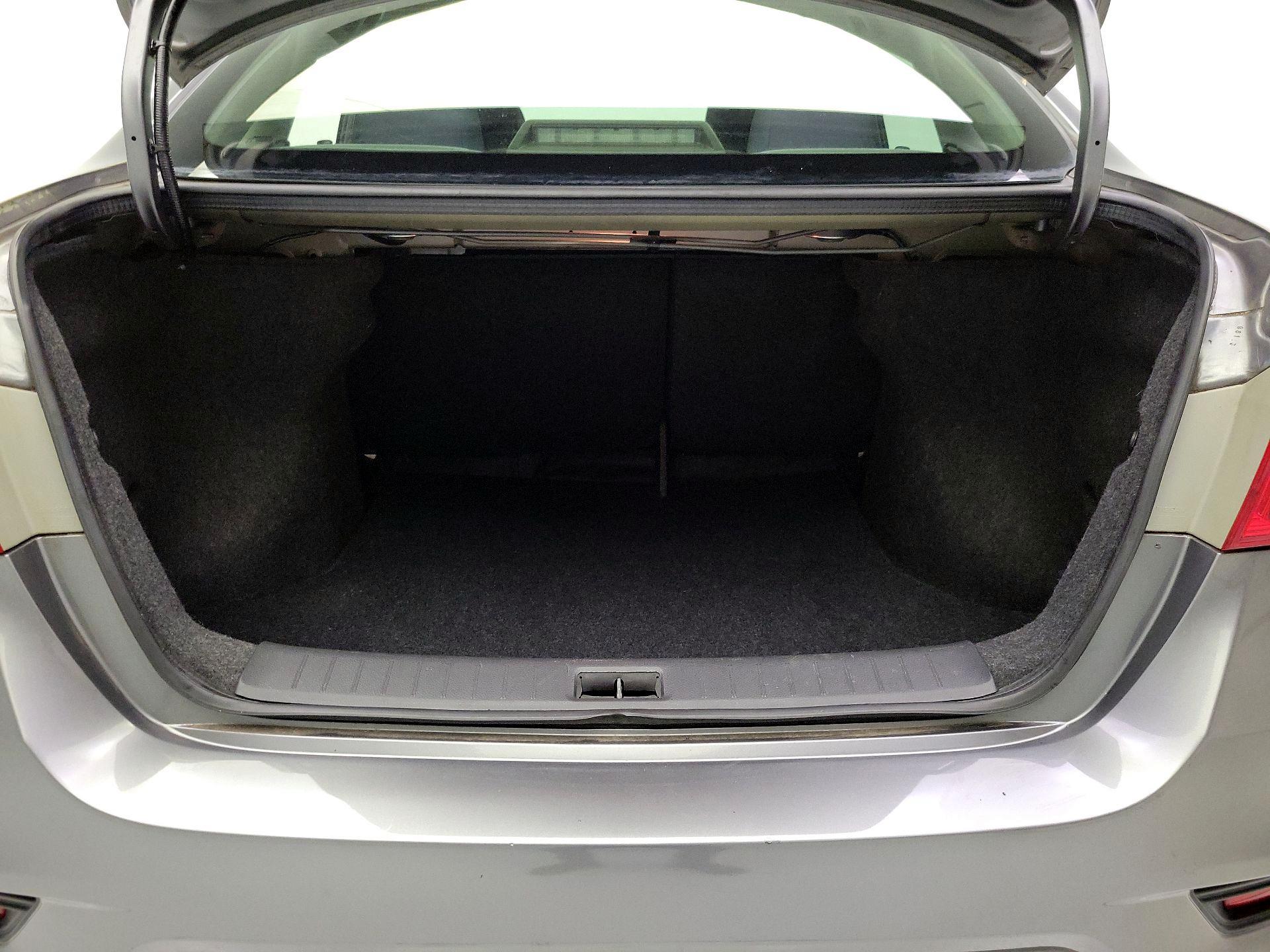 Thumbnail: 2016 Nissan Sentra - 19