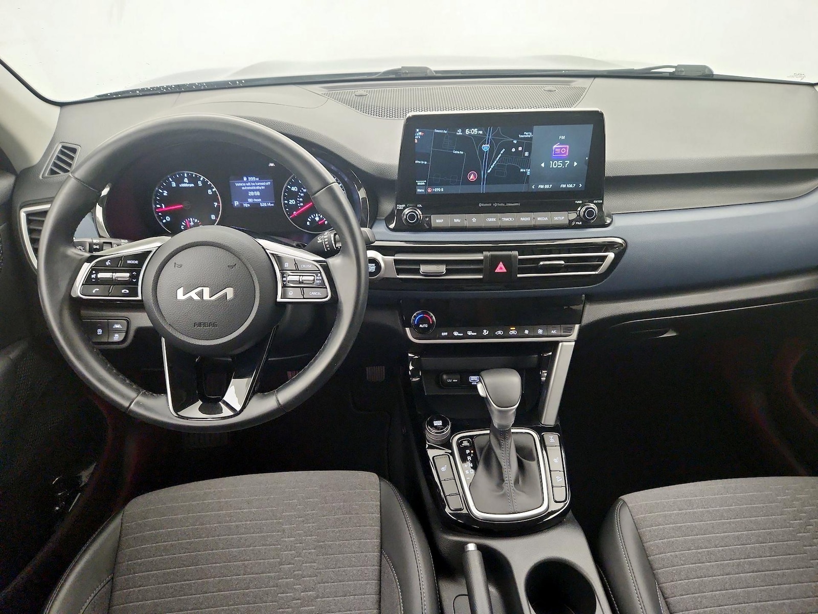 2022 Kia Seltos S - Photo 10