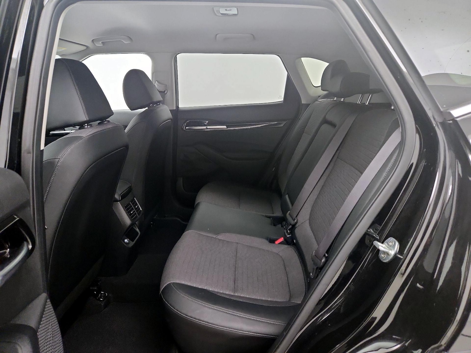 2022 Kia Seltos S - Photo 20