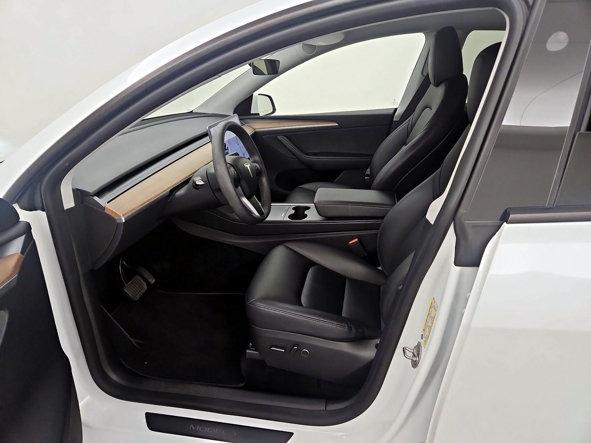 Thumbnail: 2024 Tesla Model Y - 11