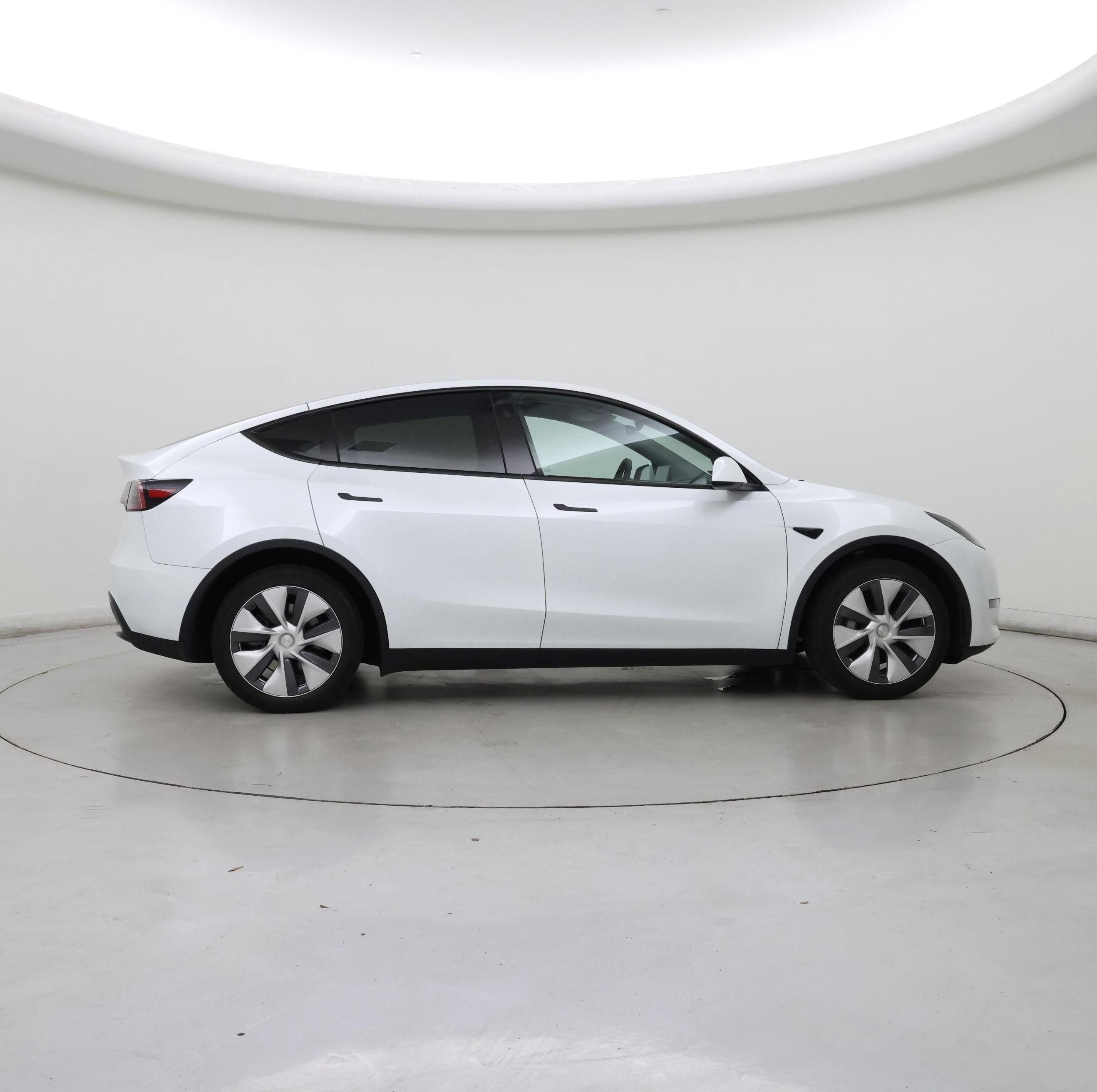 Thumbnail: 2024 Tesla Model Y - 7