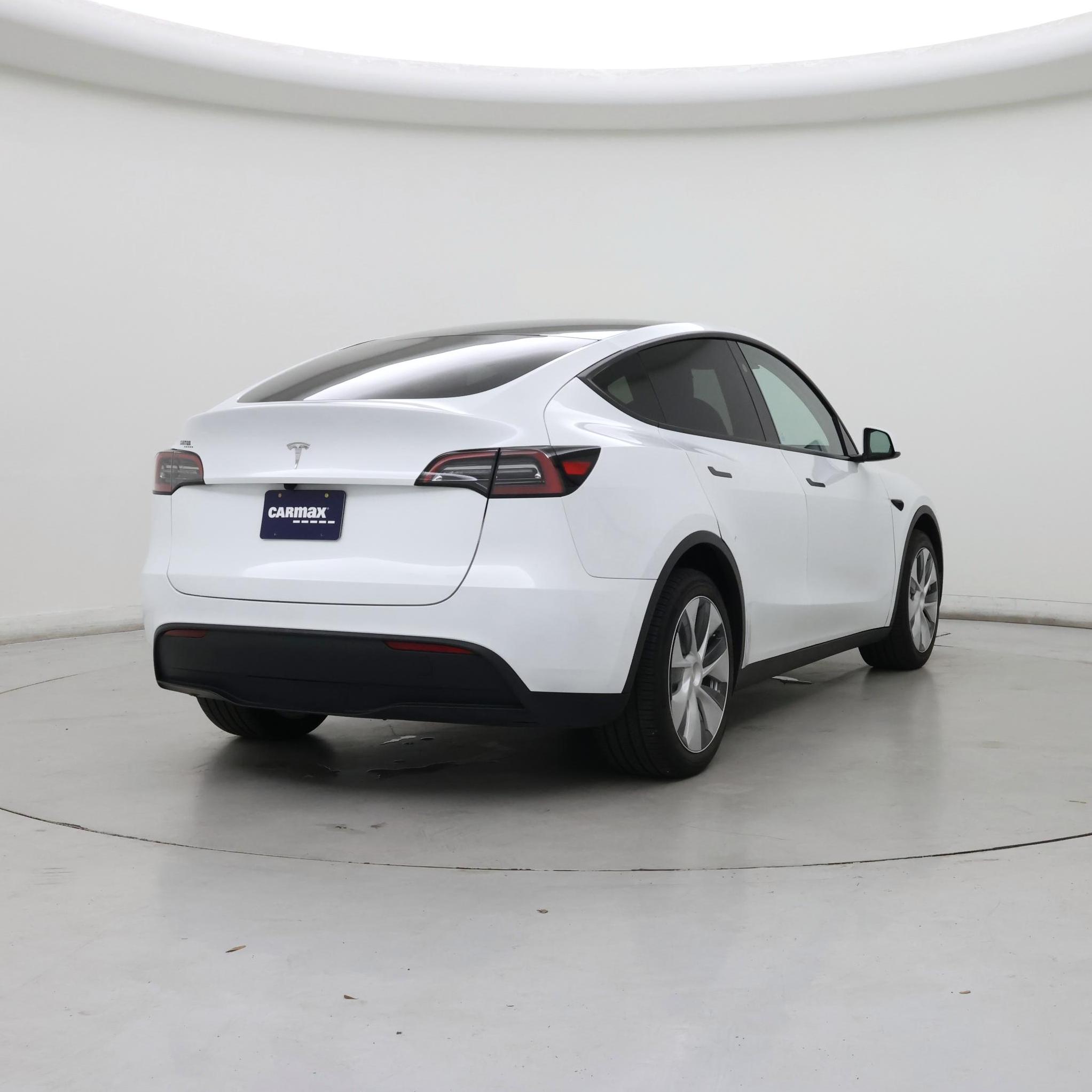Thumbnail: 2024 Tesla Model Y - 8