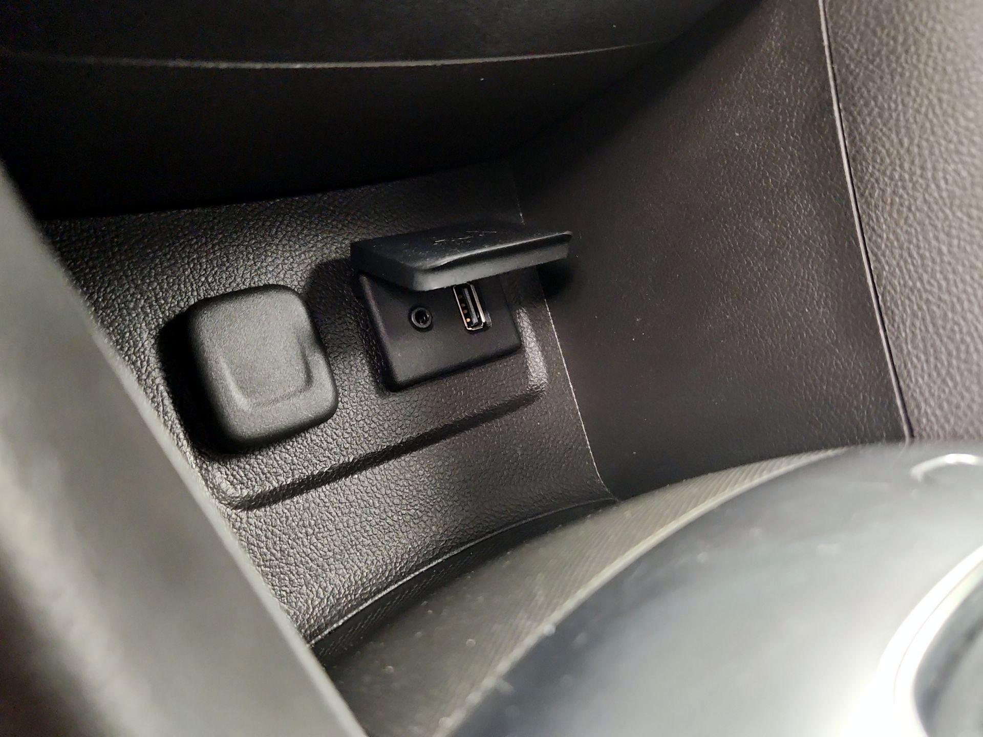 Thumbnail: 2016 Buick Encore - 17