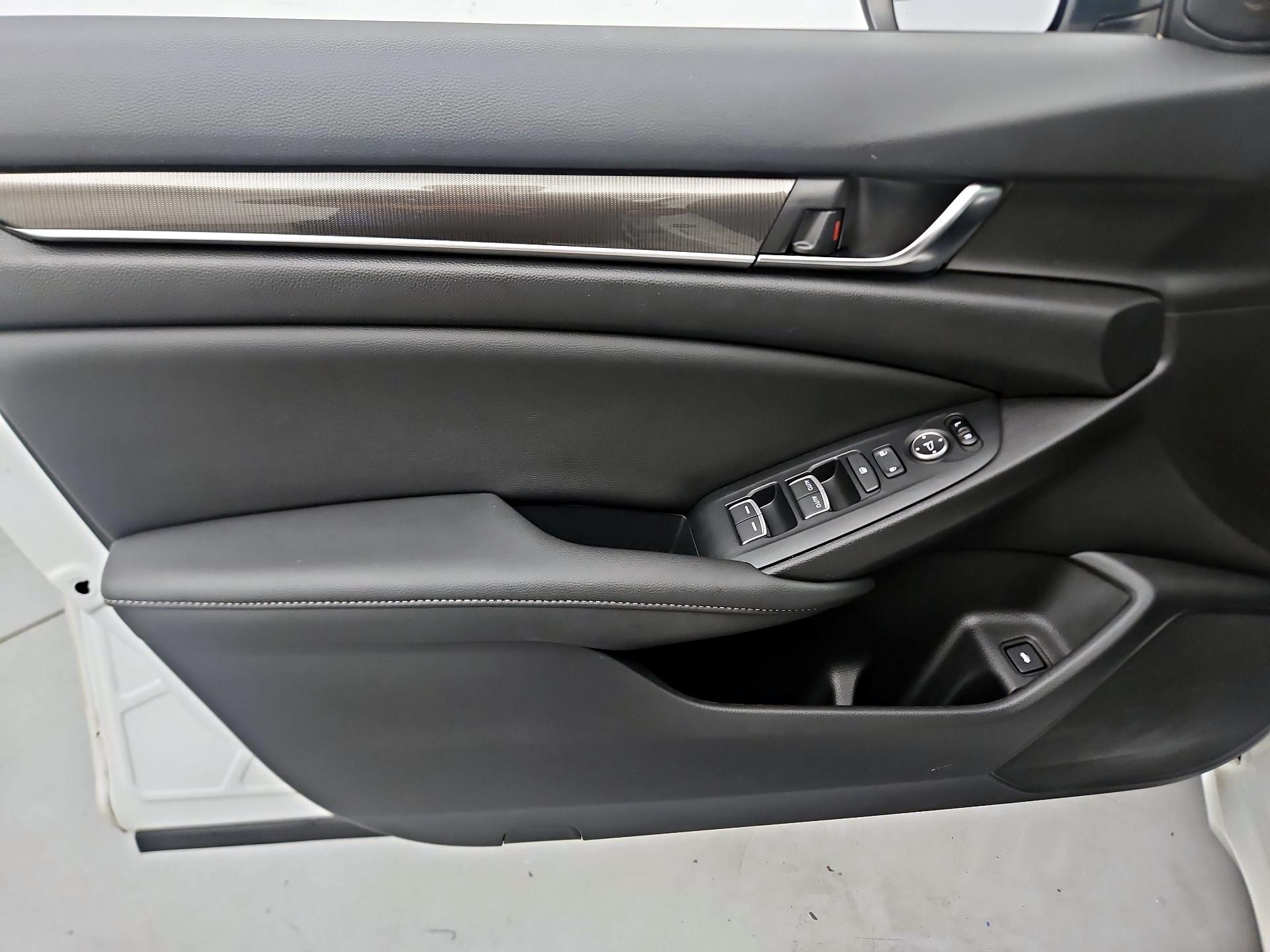 Thumbnail: 2020 Honda Accord - 12