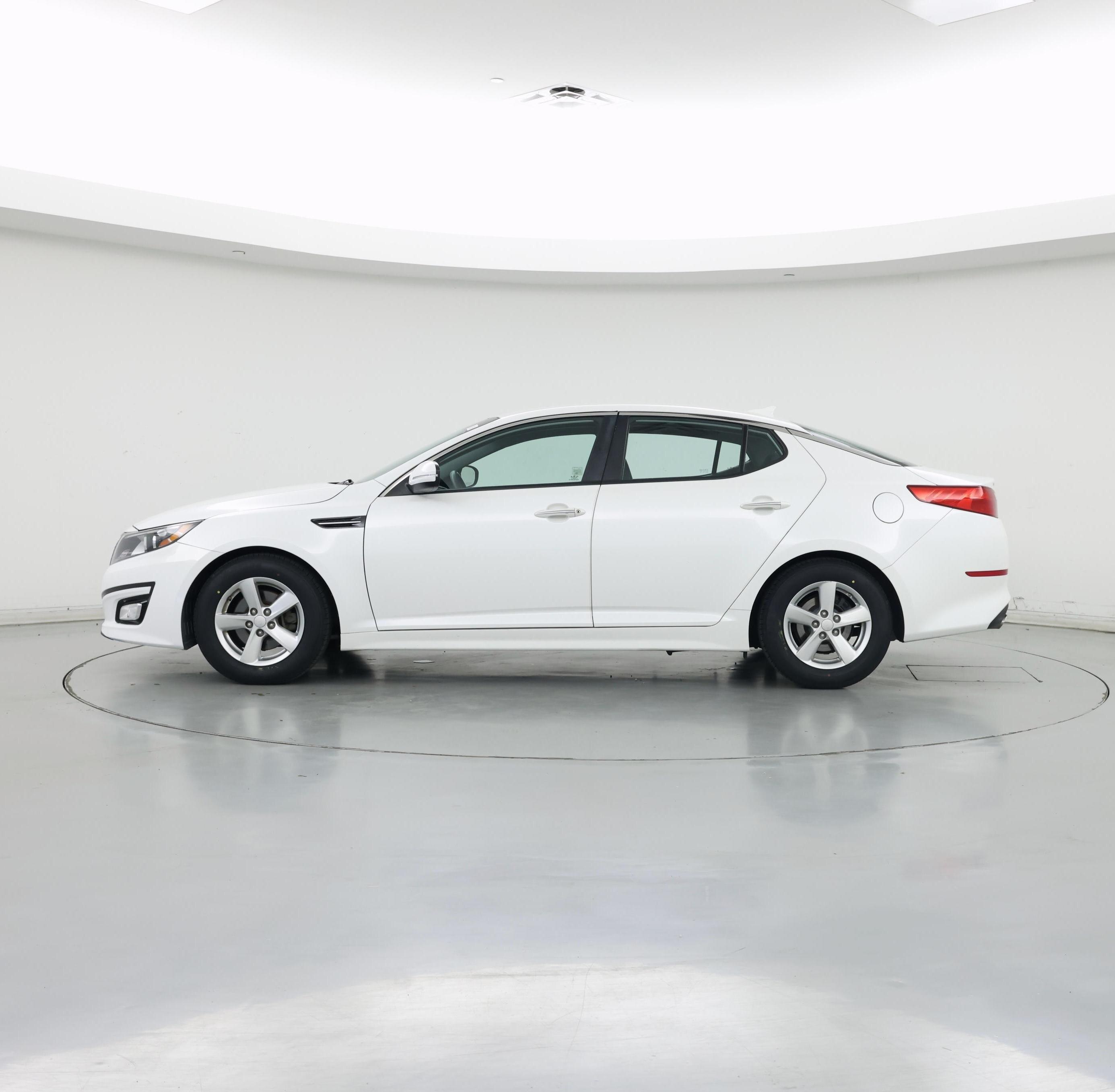 Thumbnail: 2015 Kia Optima - 3