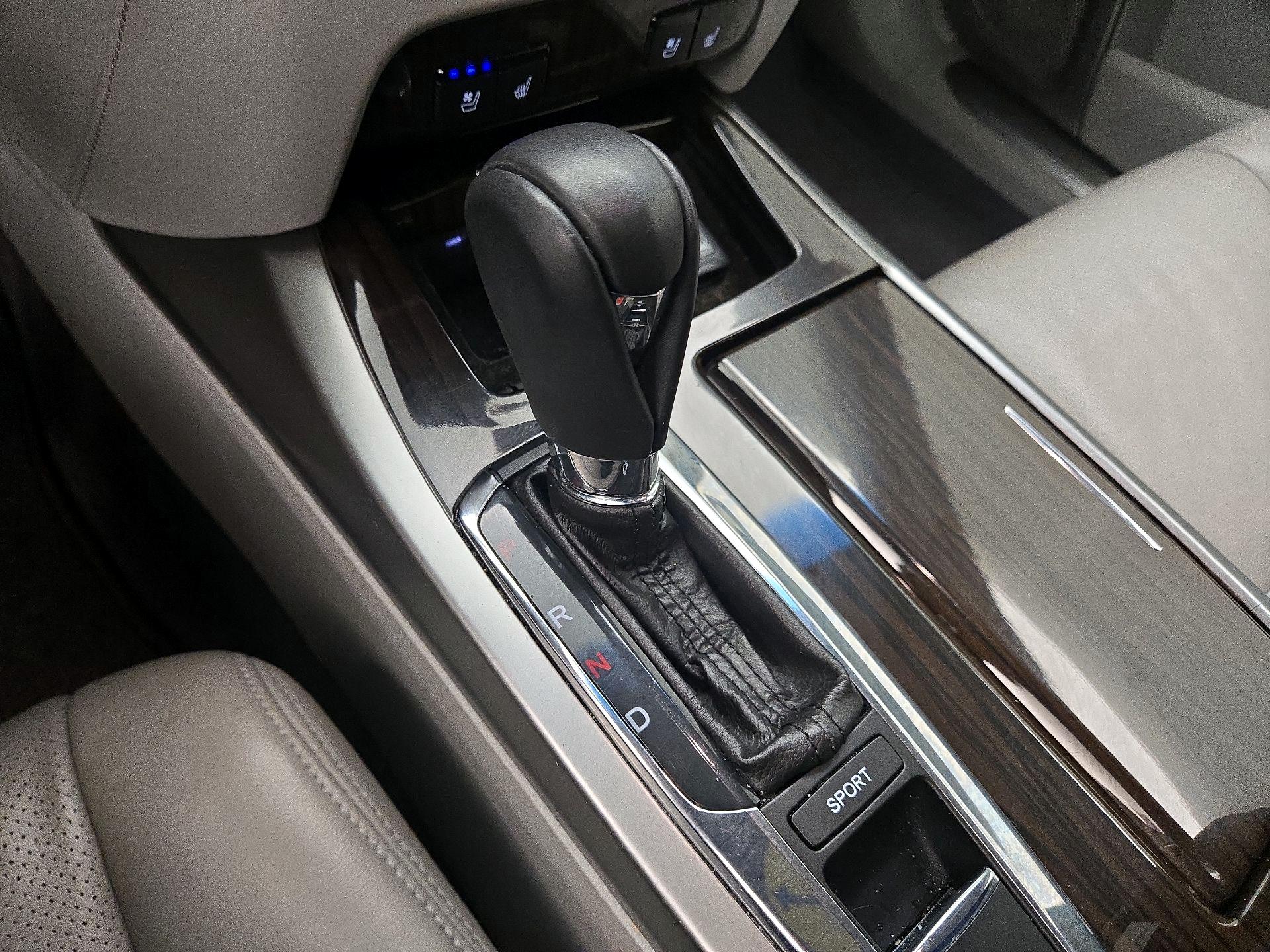 Thumbnail: 2014 Acura RLX - 18