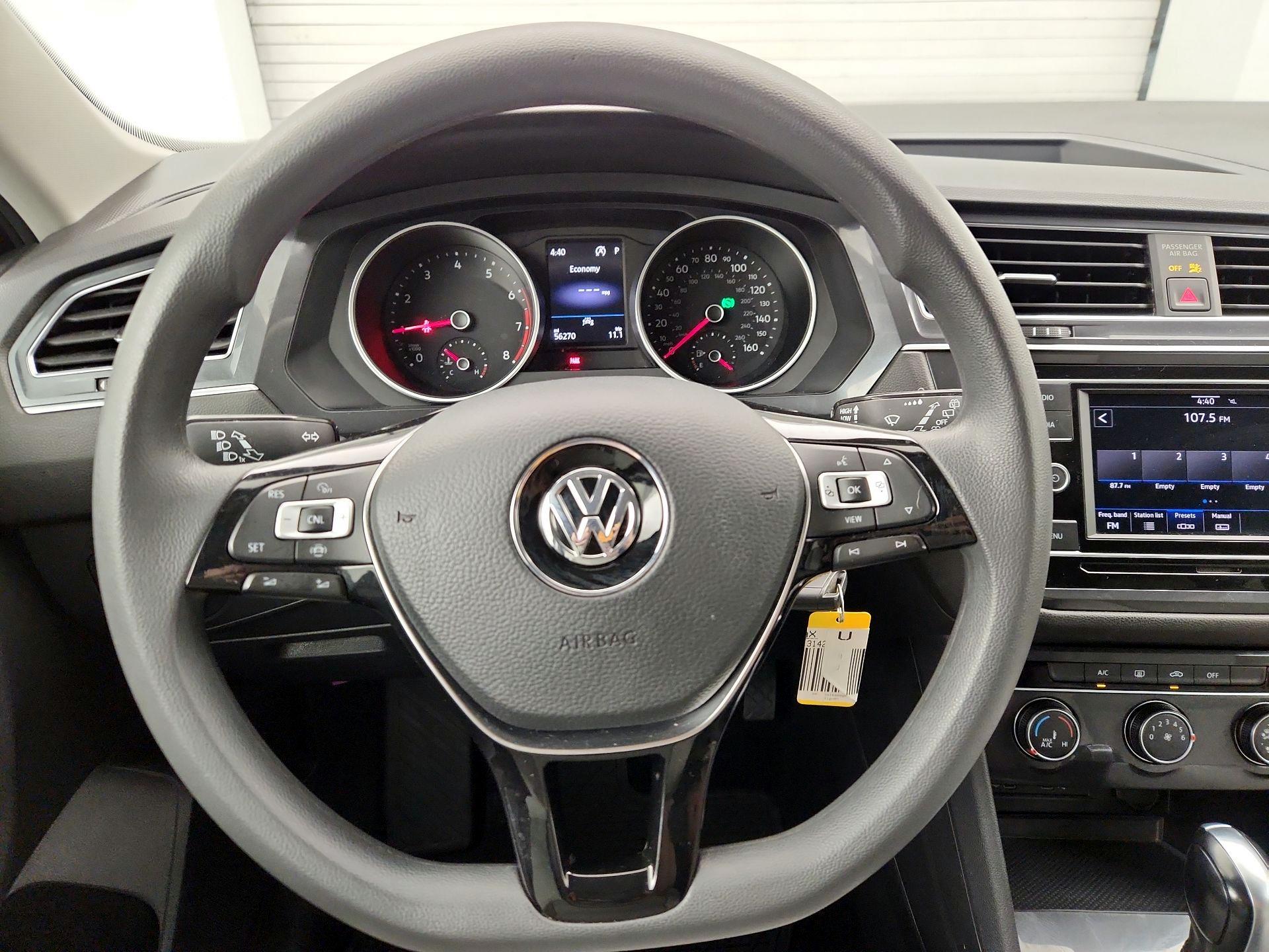 Thumbnail: 2020 Volkswagen Tiguan - 10