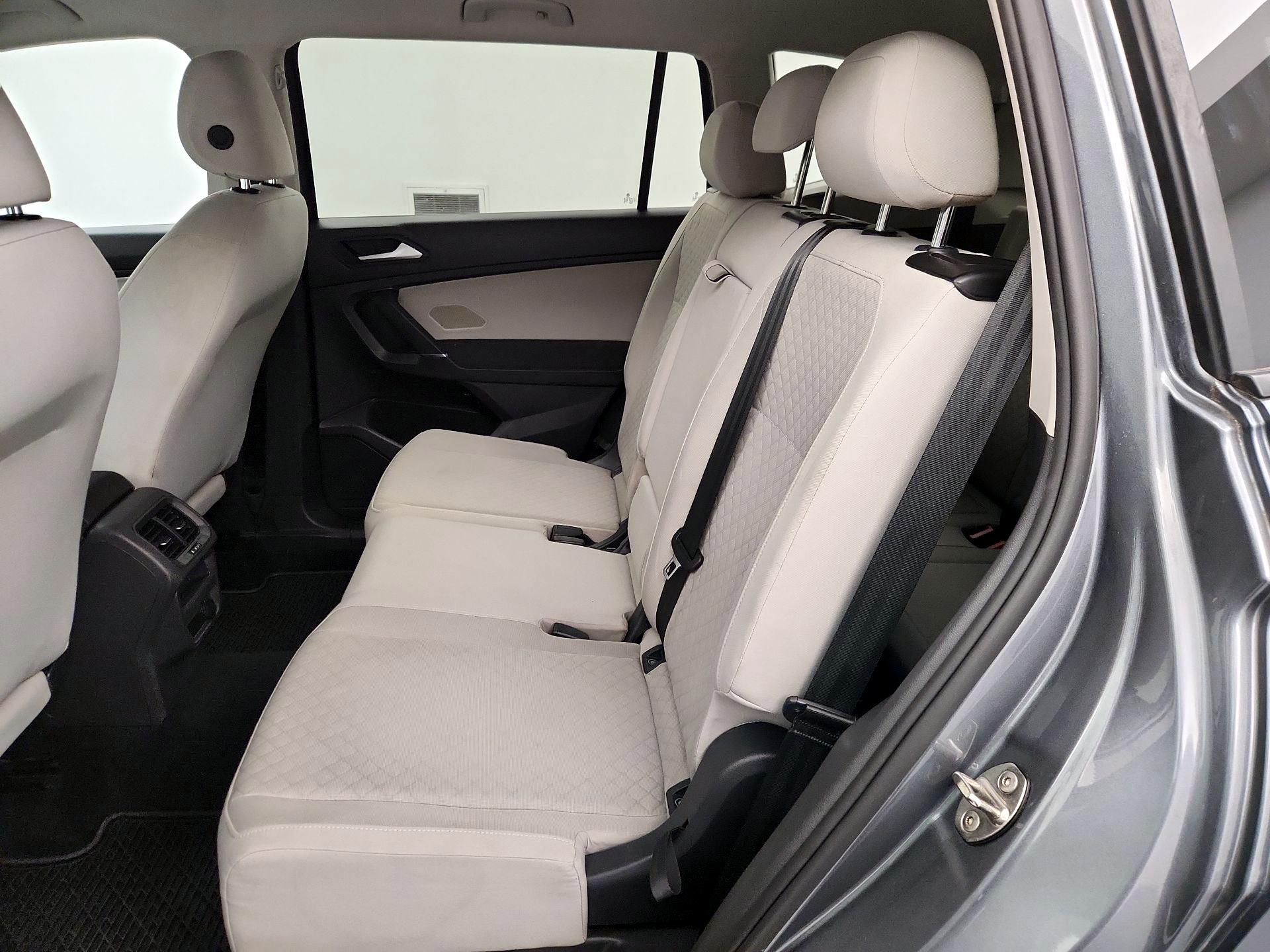 Thumbnail: 2020 Volkswagen Tiguan - 19