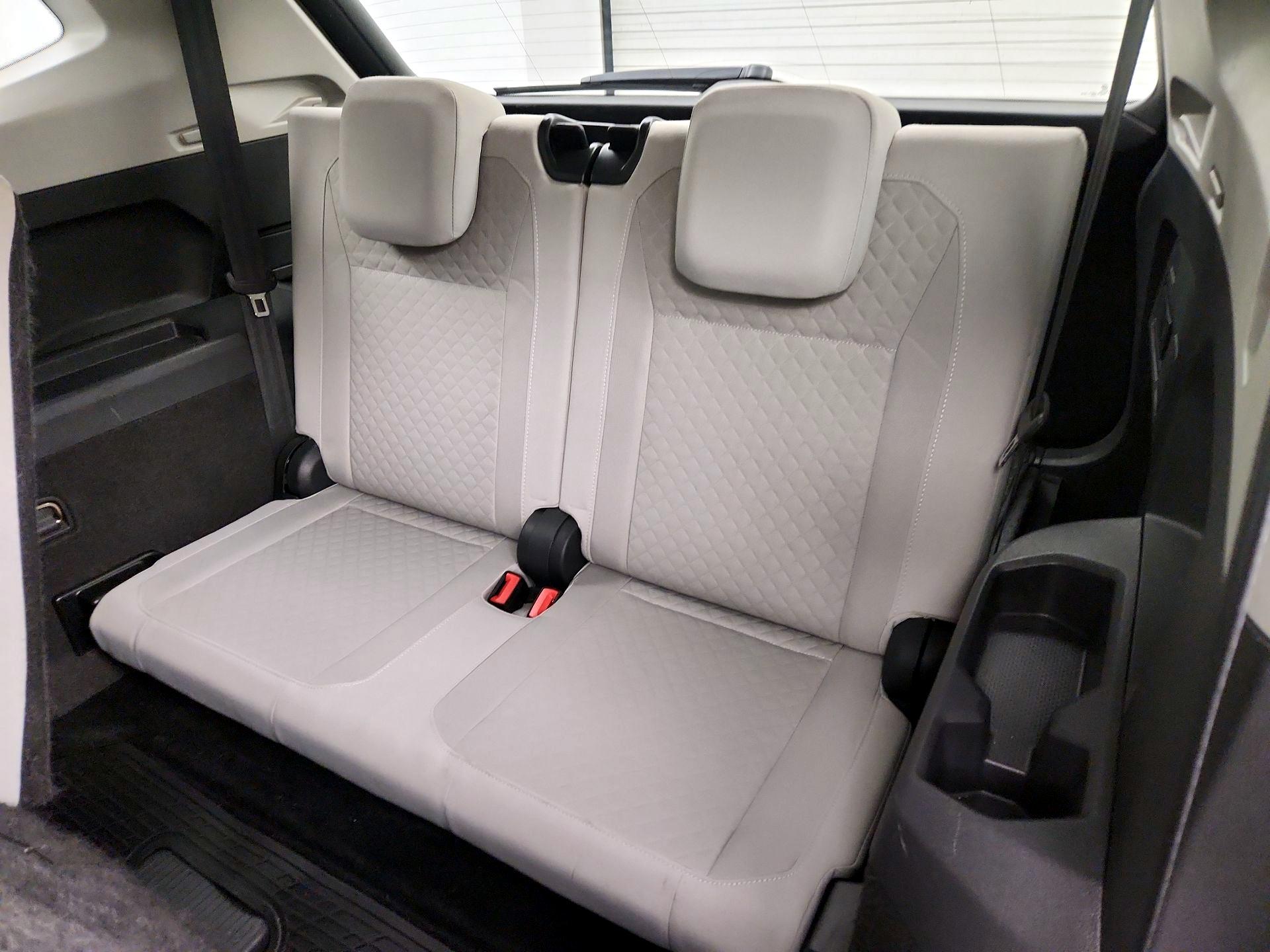 Thumbnail: 2020 Volkswagen Tiguan - 20