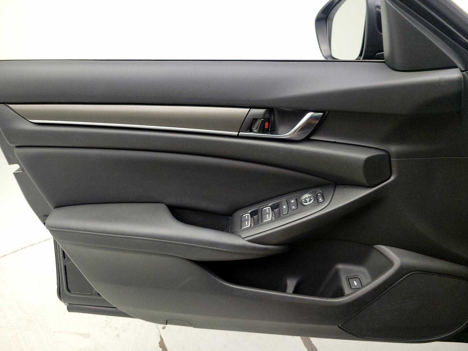 Thumbnail: 2021 Honda Accord - 12