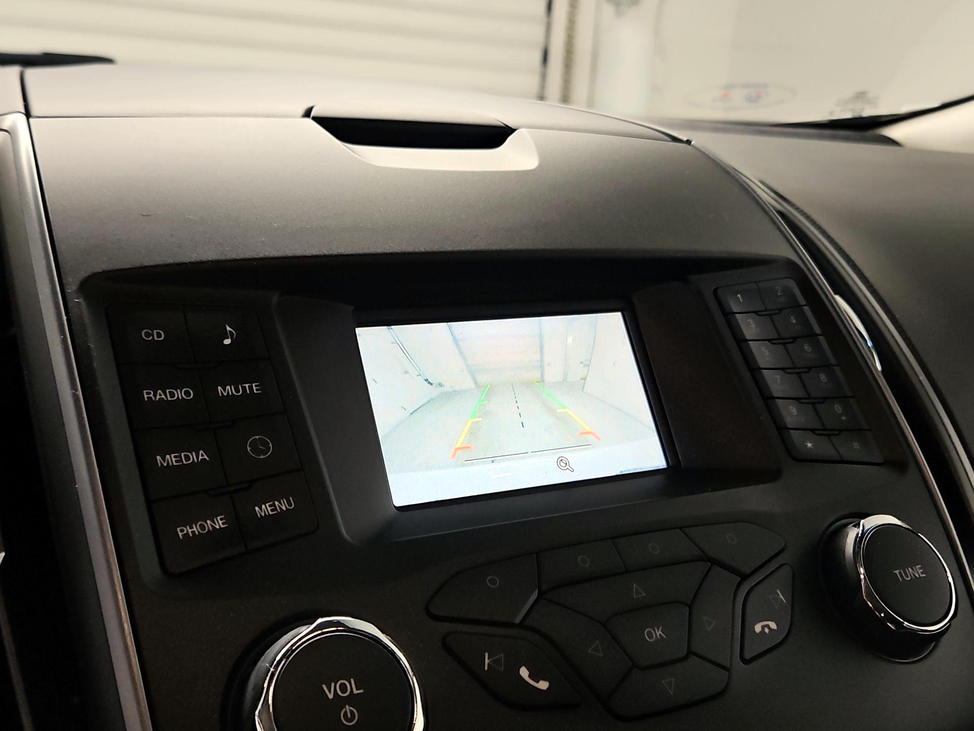 Thumbnail: 2018 Ford Edge - 14