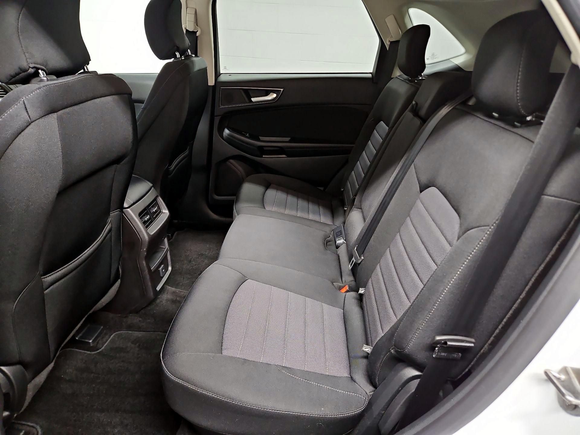 Thumbnail: 2018 Ford Edge - 19