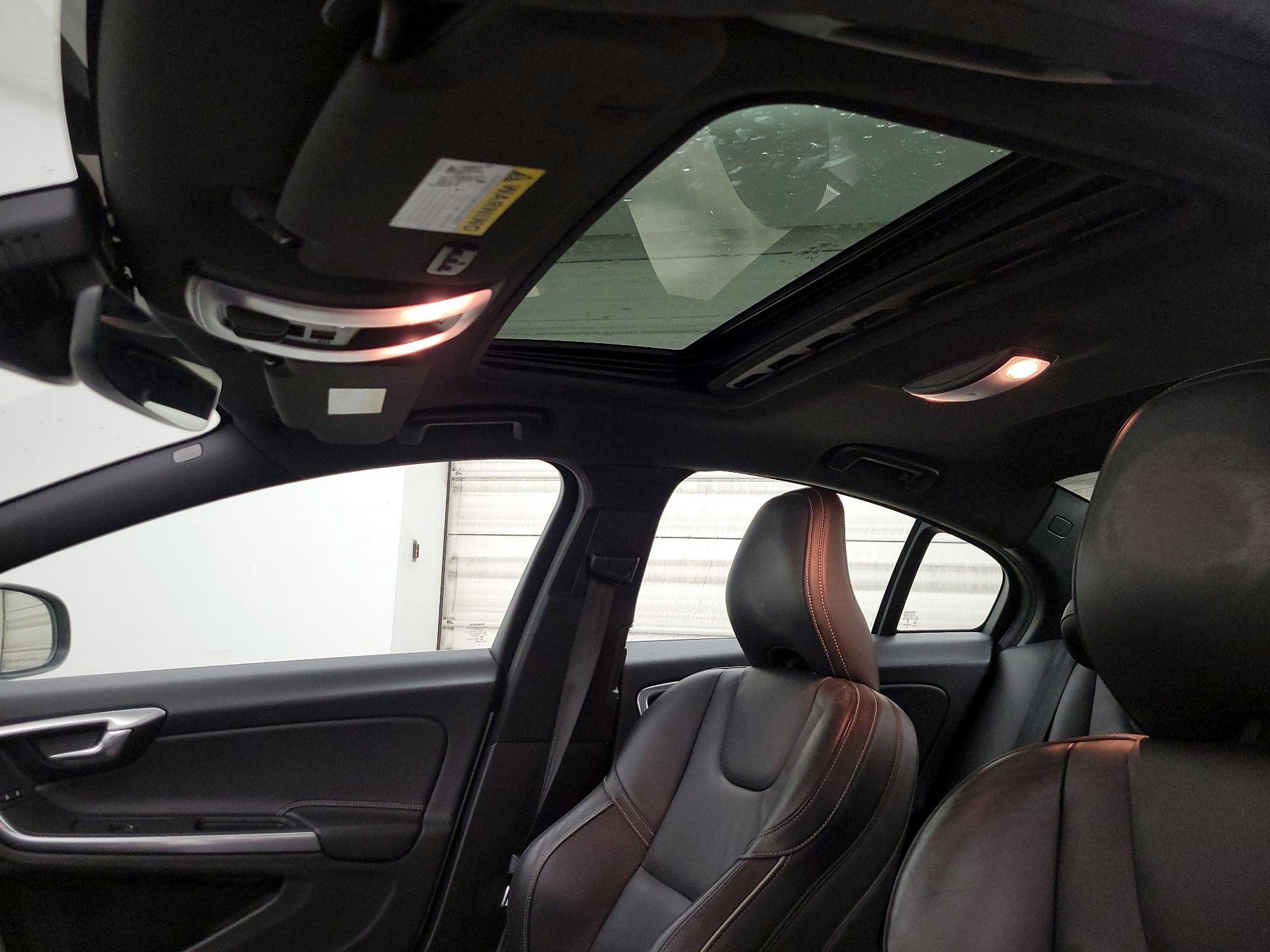 Thumbnail: 2016 Volvo S60 - 20