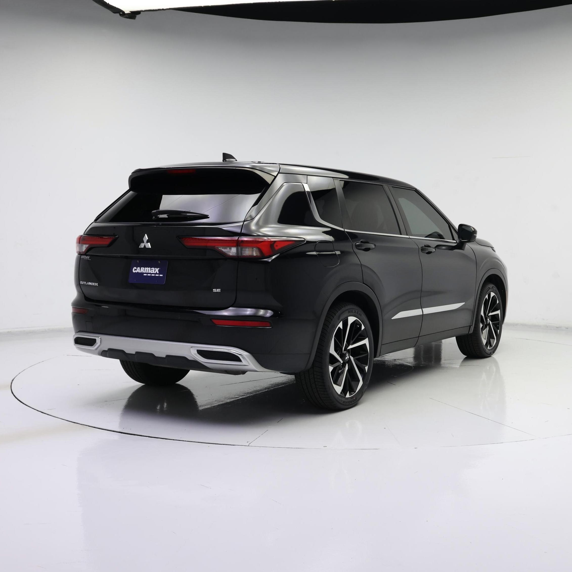 Thumbnail: 2022 Mitsubishi Outlander - 8