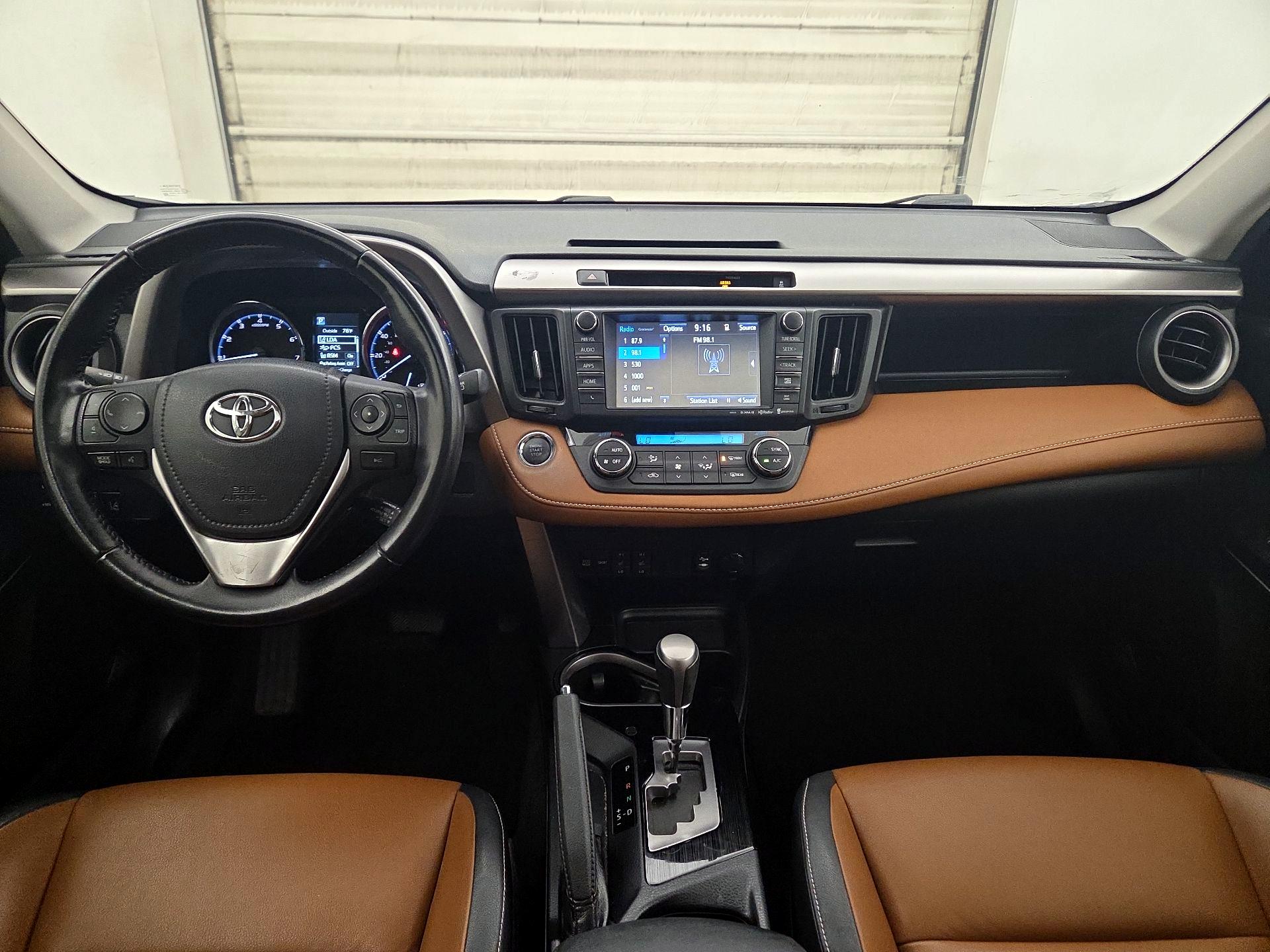 Thumbnail: 2016 Toyota RAV4 - 9