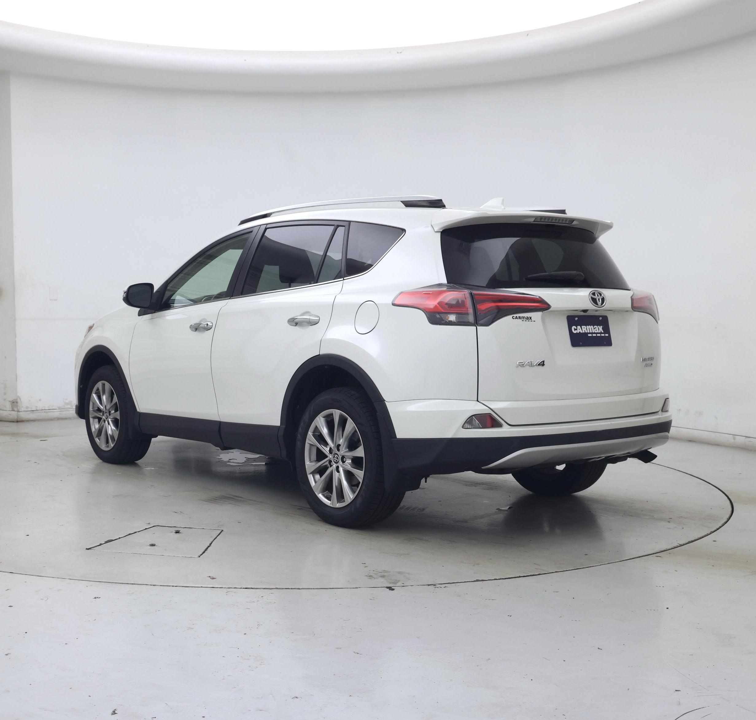 Thumbnail: 2016 Toyota RAV4 - 2