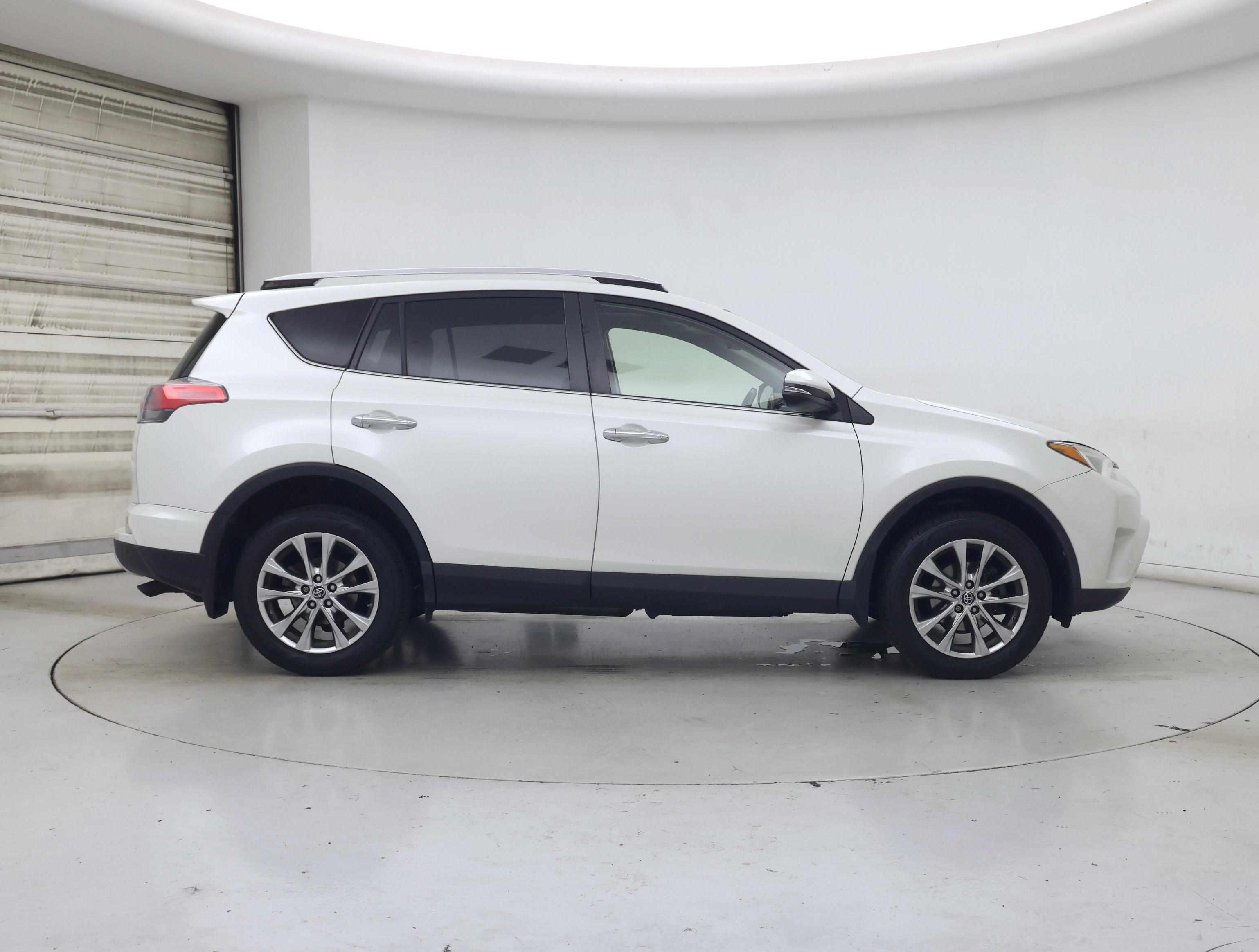 Thumbnail: 2016 Toyota RAV4 - 7