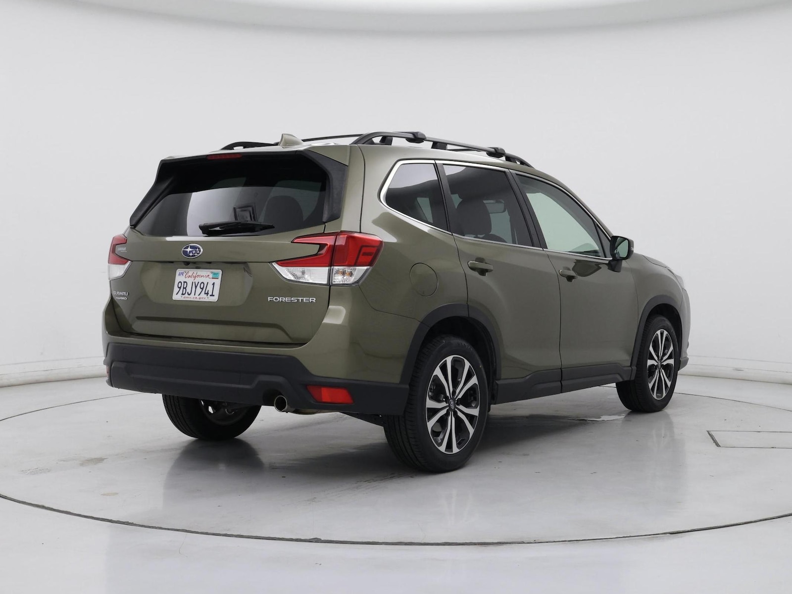 2022 Subaru Forester Limited - Photo 9
