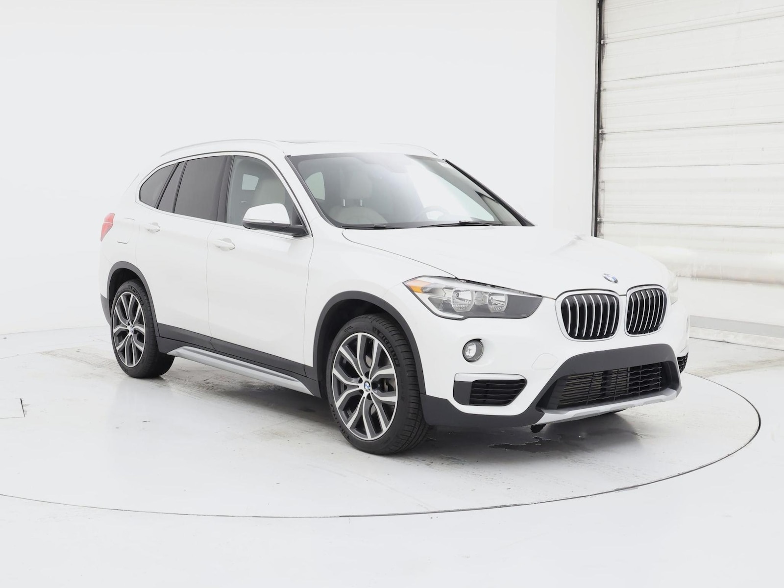 2018 BMW X1 28i - Photo 2