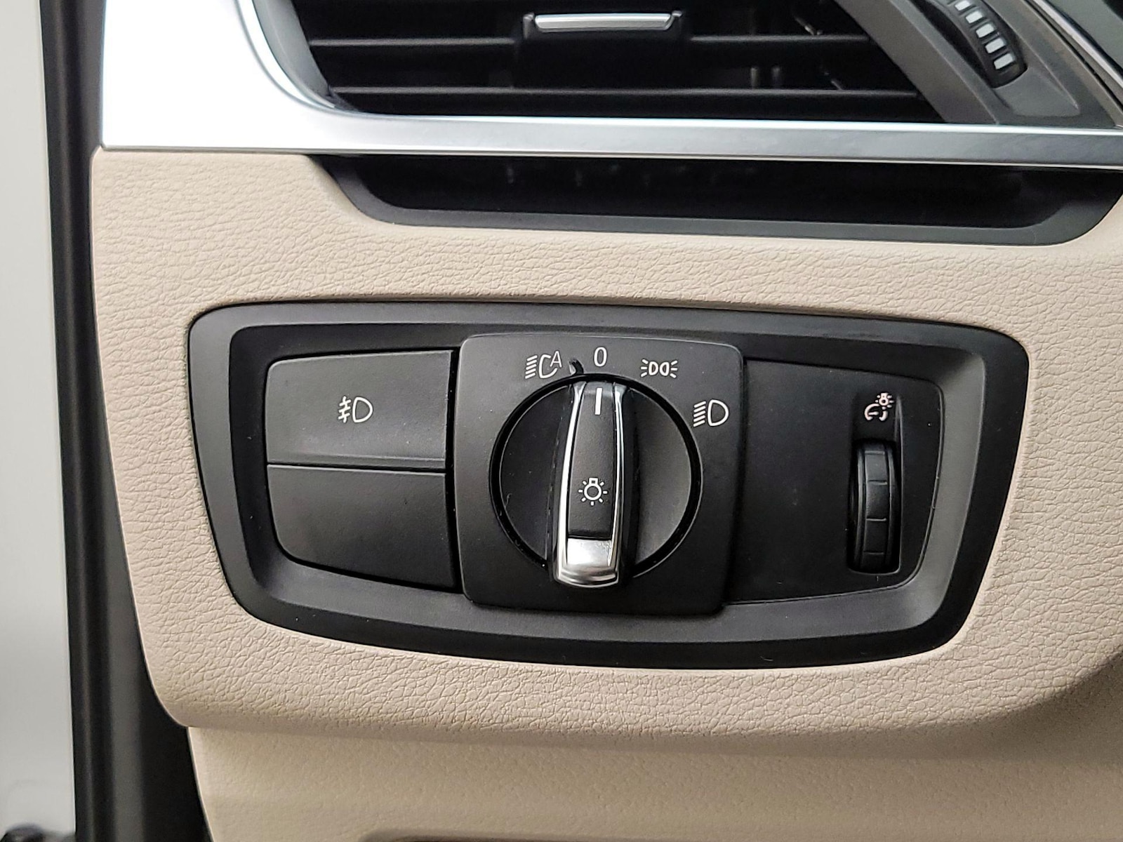 2018 BMW X1 28i - Photo 14
