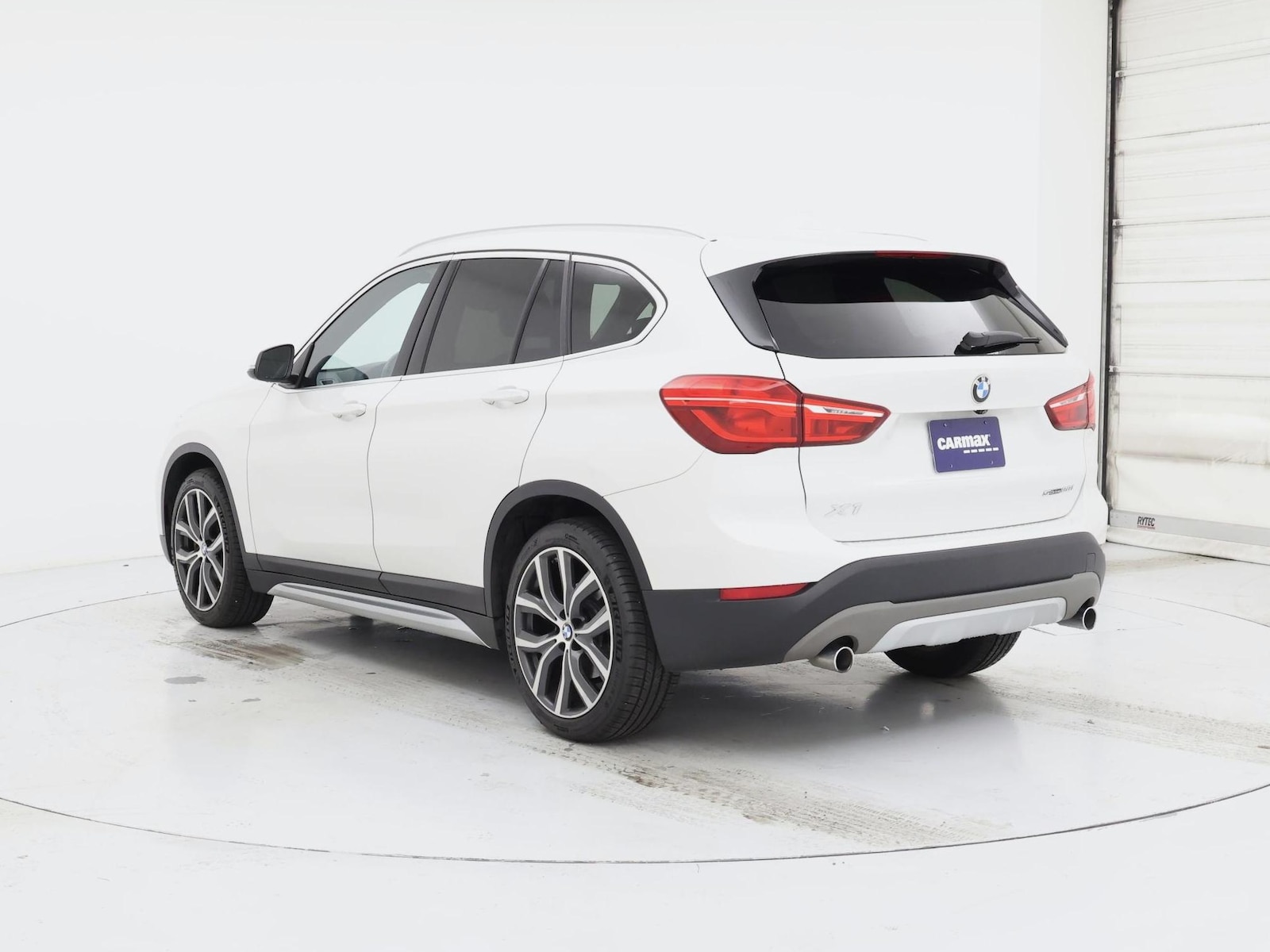 2018 BMW X1 28i - Photo 3