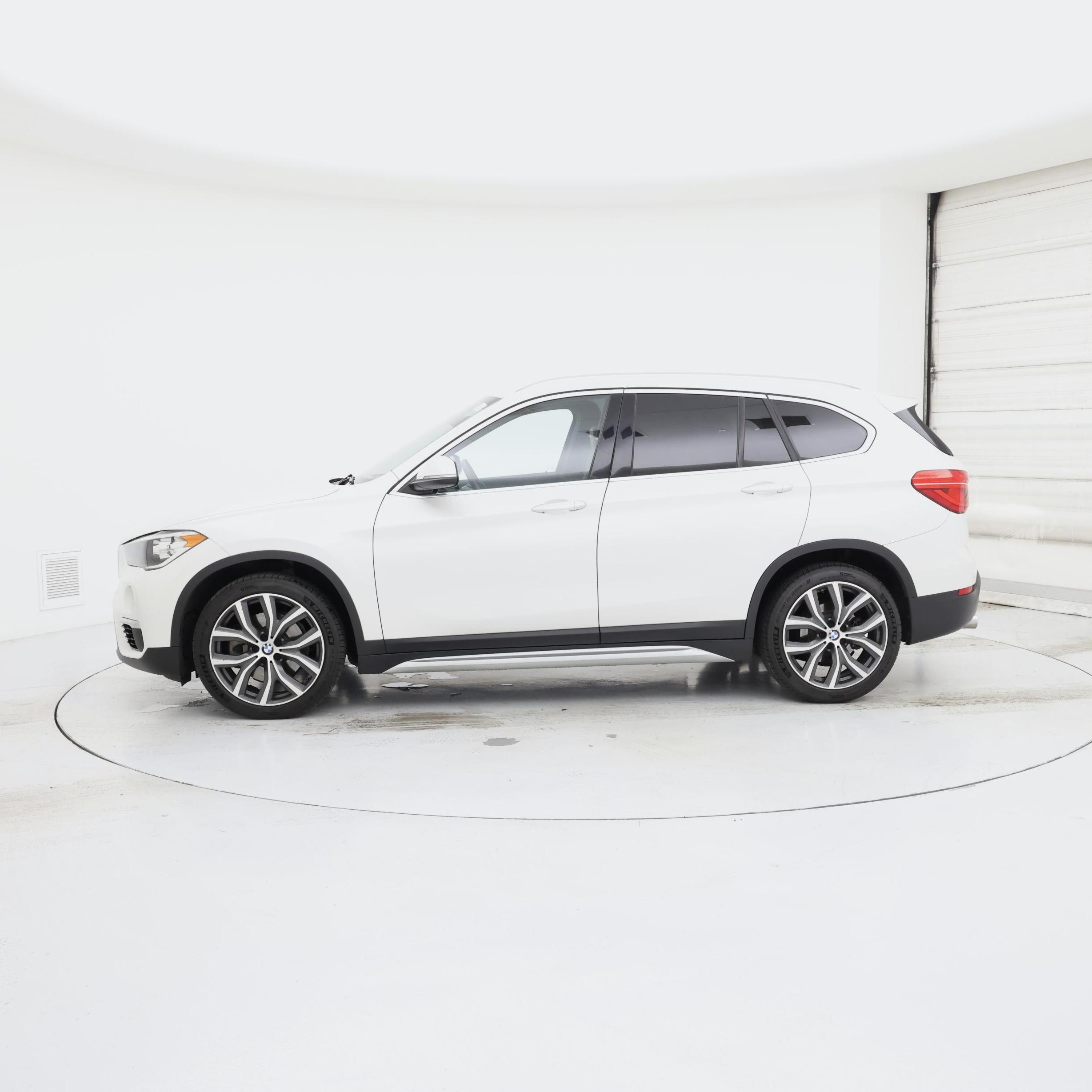 Thumbnail: 2018 BMW X1 - 3