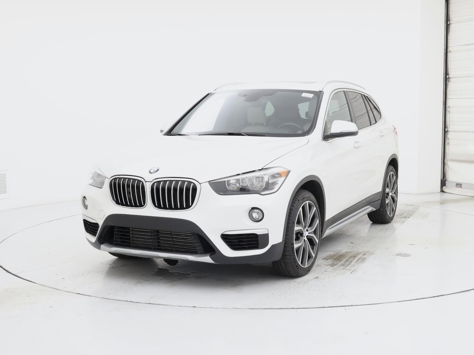 2018 BMW X1 28i - Photo 5