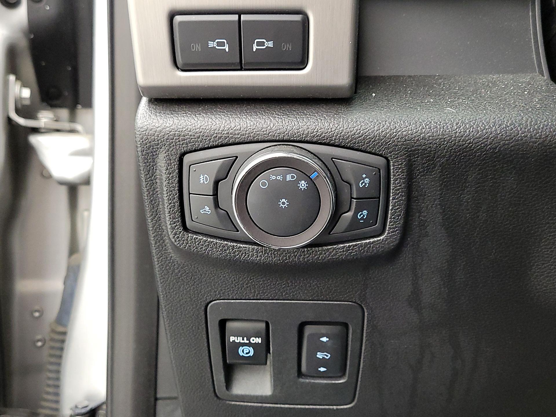 Thumbnail: 2019 Ford F-150 - 13