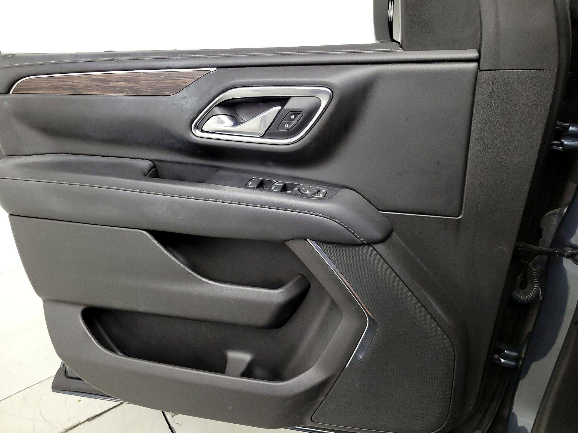 Thumbnail: 2021 Chevrolet Tahoe - 12