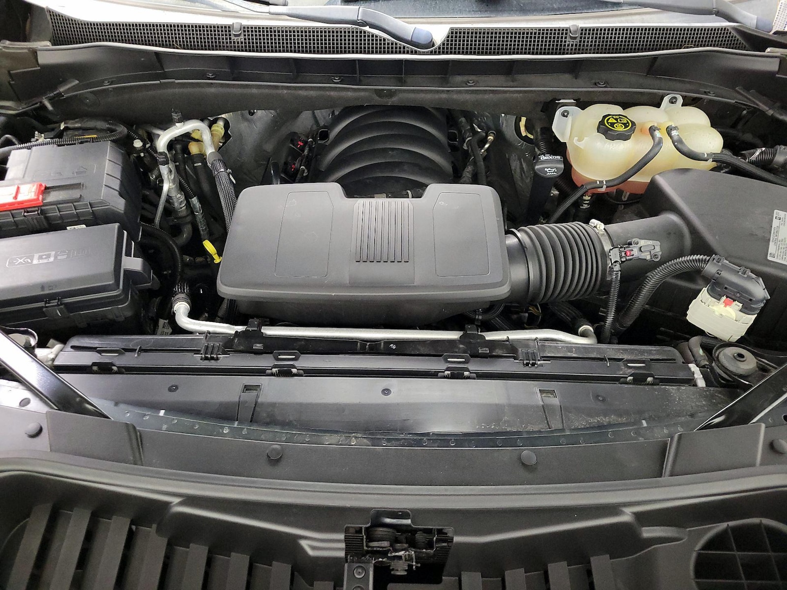 2021 Chevrolet Tahoe LS - Photo 24