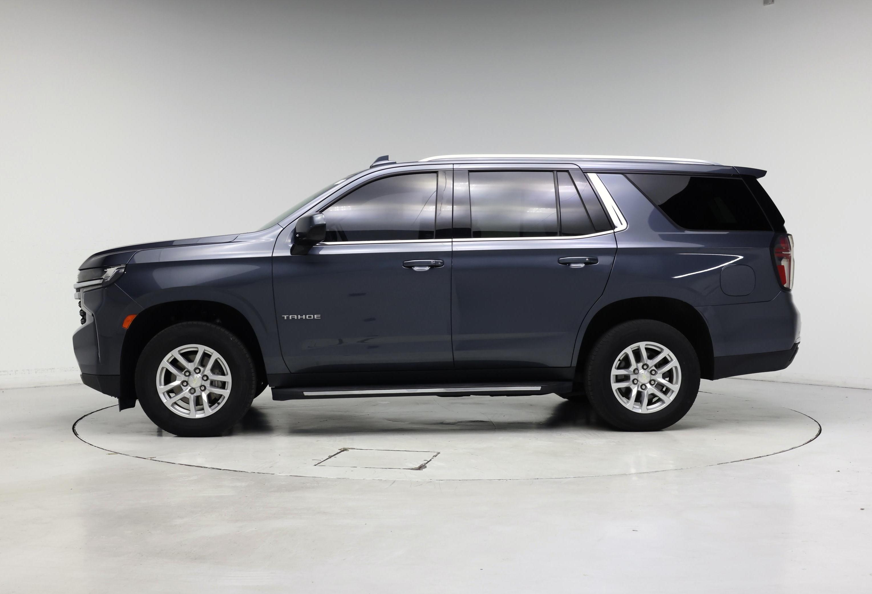 Thumbnail: 2021 Chevrolet Tahoe - 3