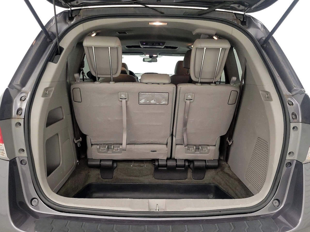 Trunk/Cargo (Seats Up)