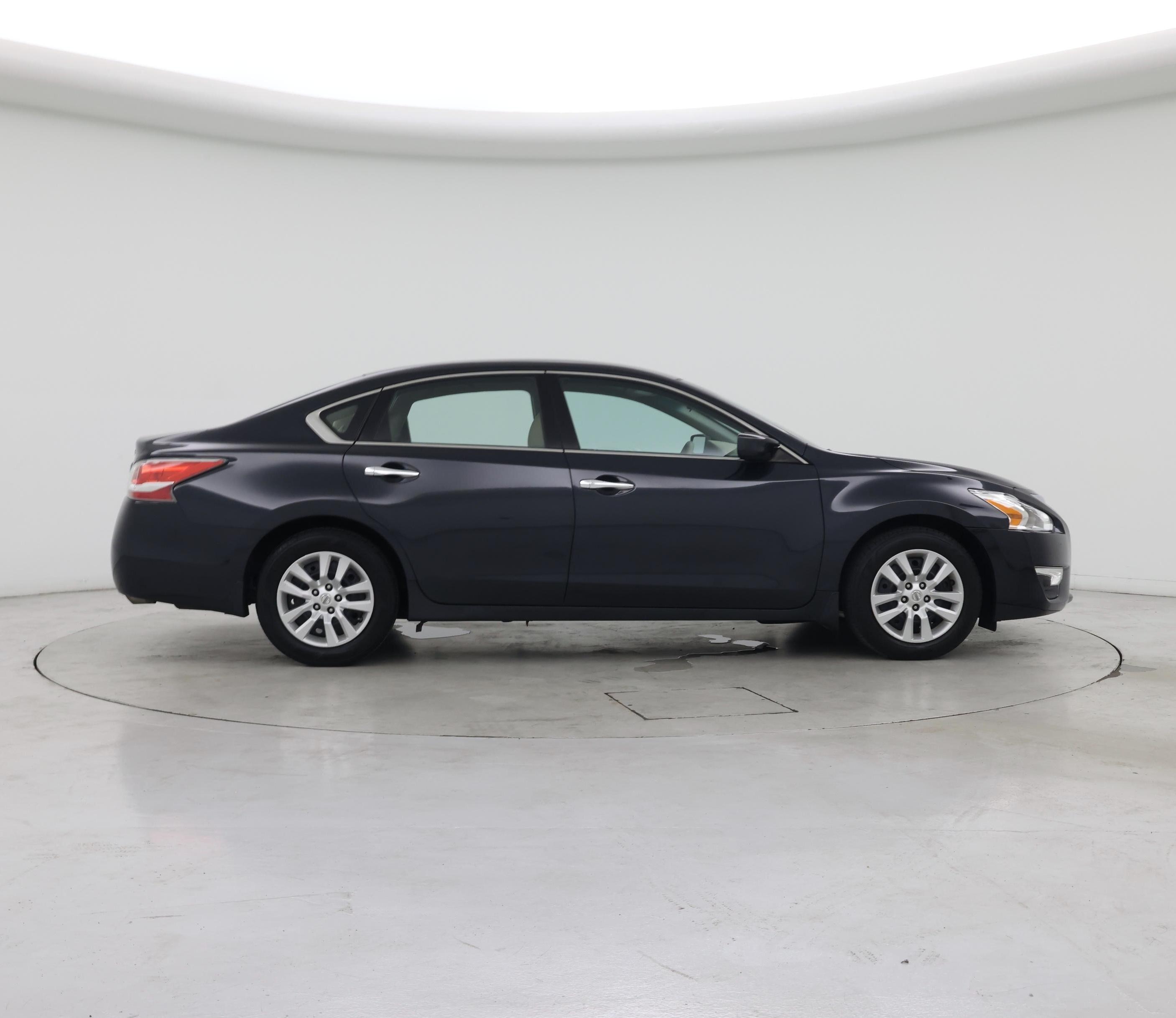 Thumbnail: 2015 Nissan Altima - 7