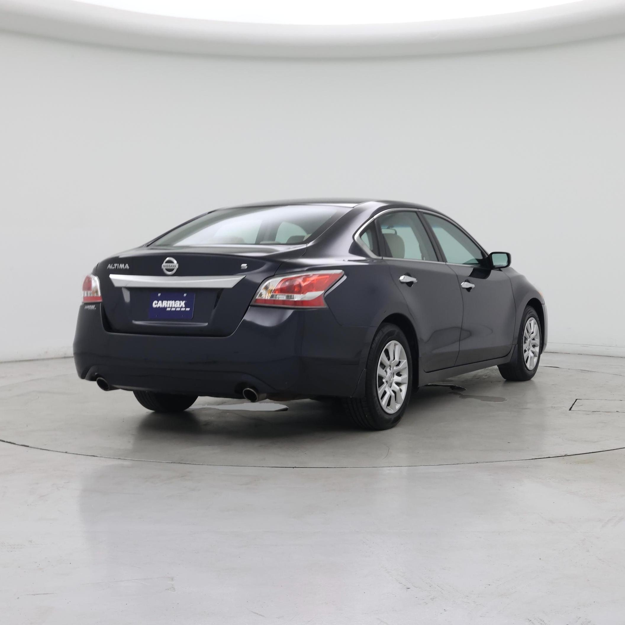 Thumbnail: 2015 Nissan Altima - 8