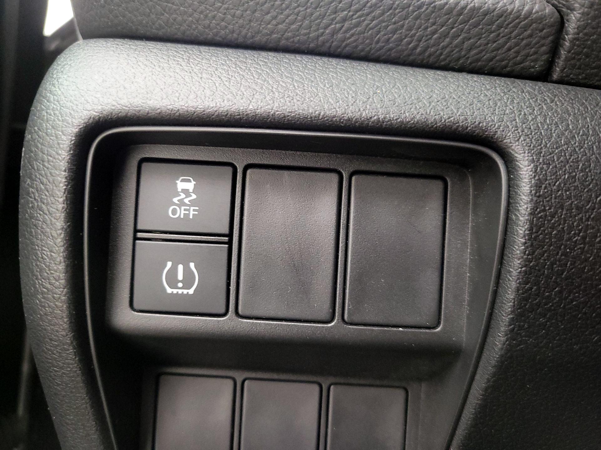Thumbnail: 2018 Honda CR-V - 13