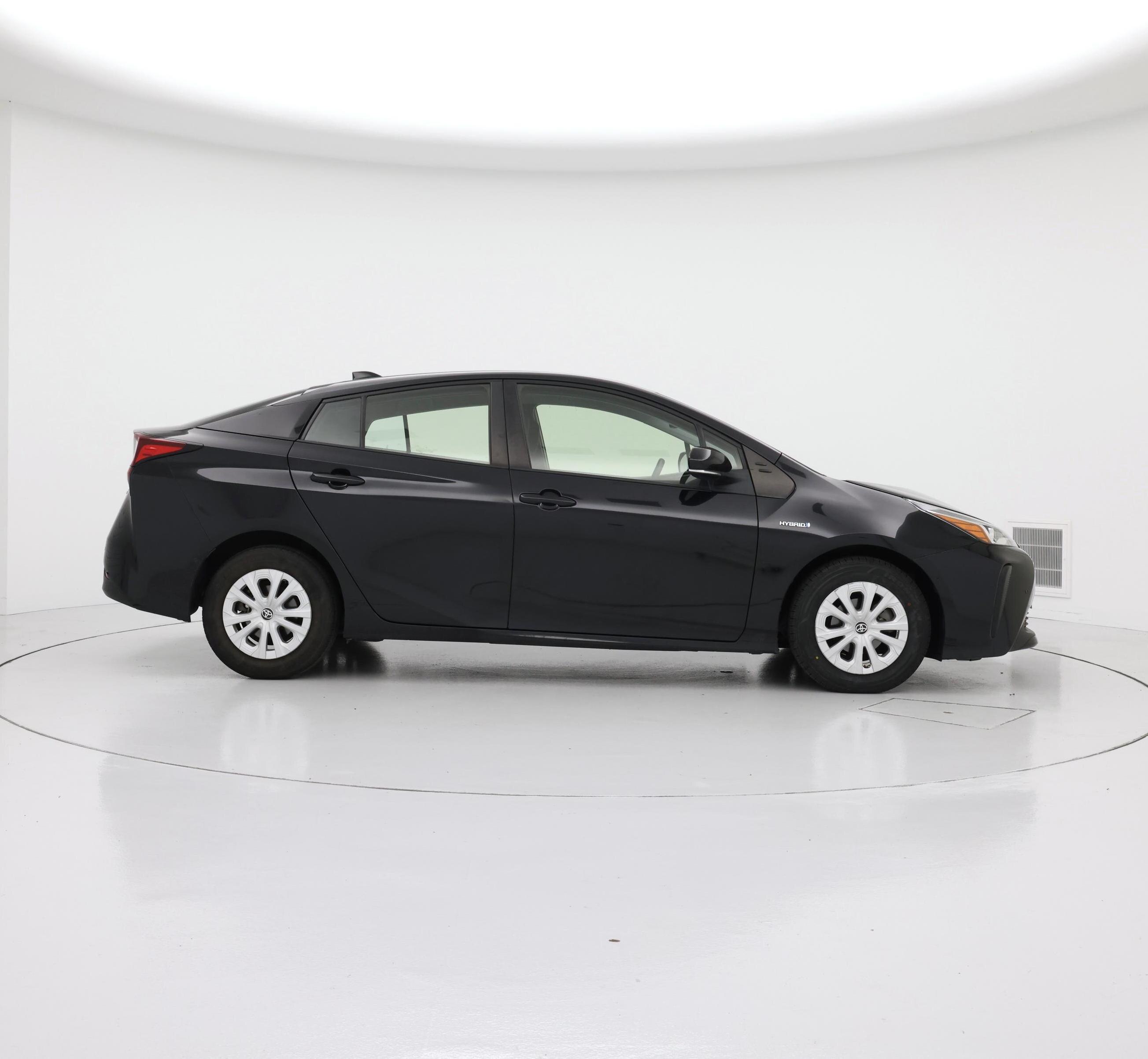 Thumbnail: 2021 Toyota Prius - 7