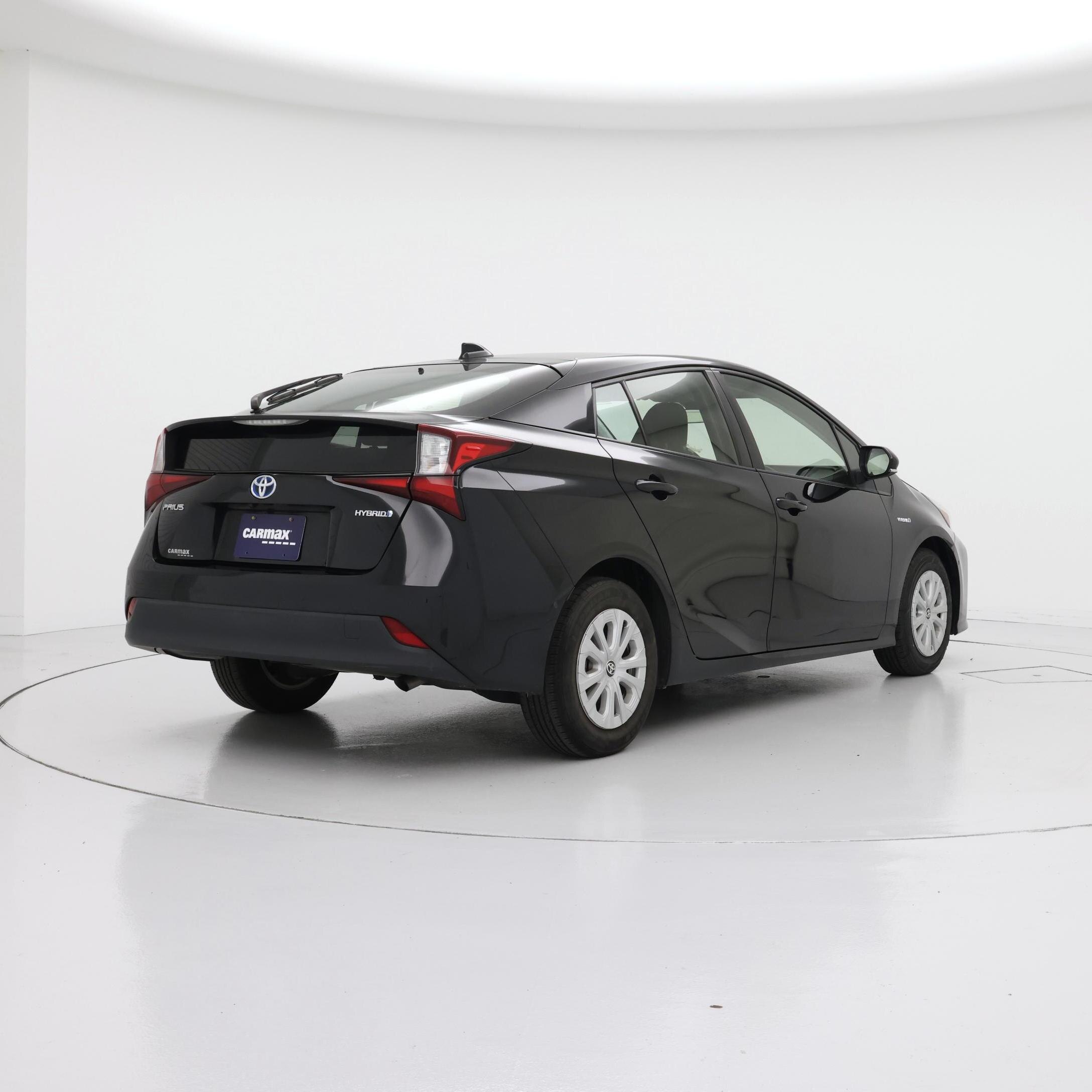 Thumbnail: 2021 Toyota Prius - 8